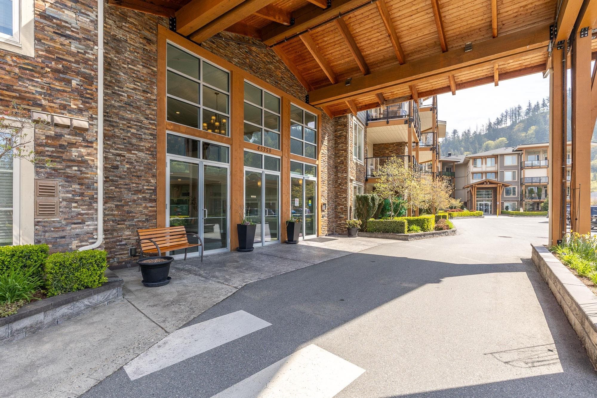 203 - 45750 Keith Wilson Road, Chilliwack, V2R 0X3 — photo 4
