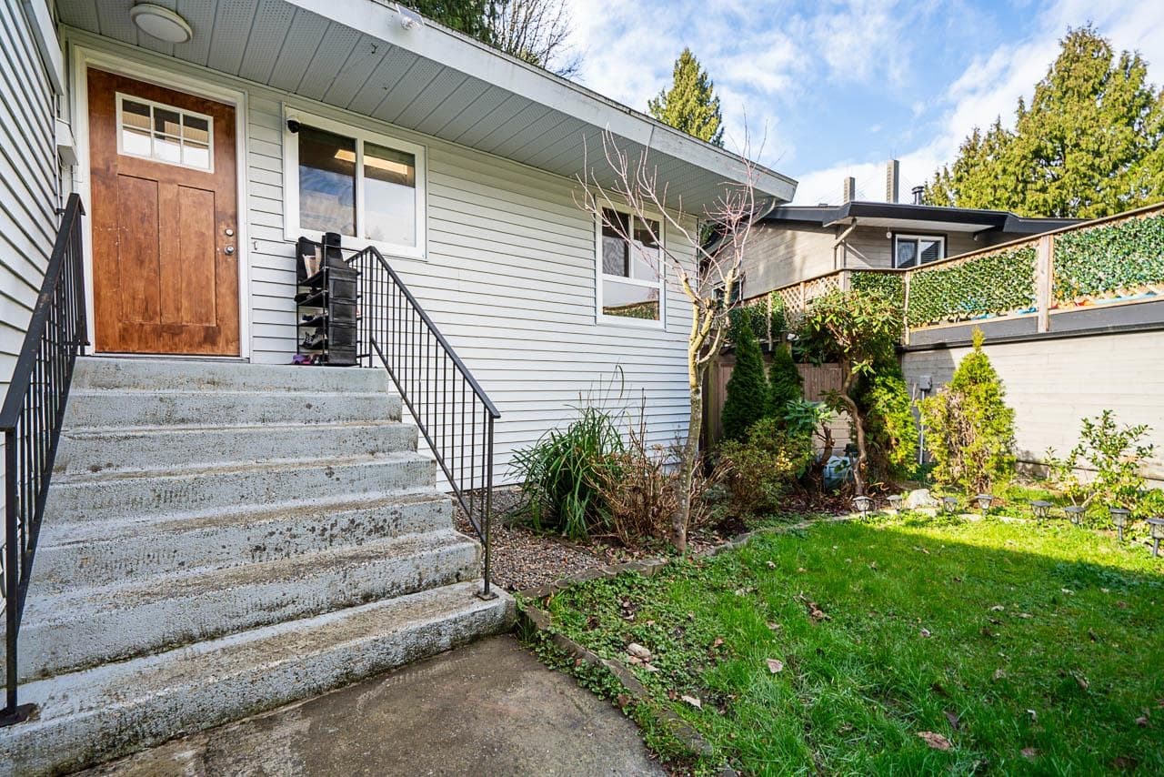 8403 Arbour Place, Surrey, V4C 7H4 — photo 4