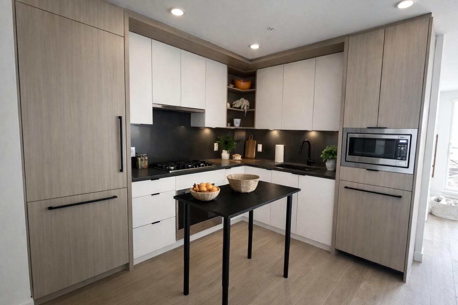 407 - 2268 E Broadway, Vancouver, V5N 0L2 — photo 2