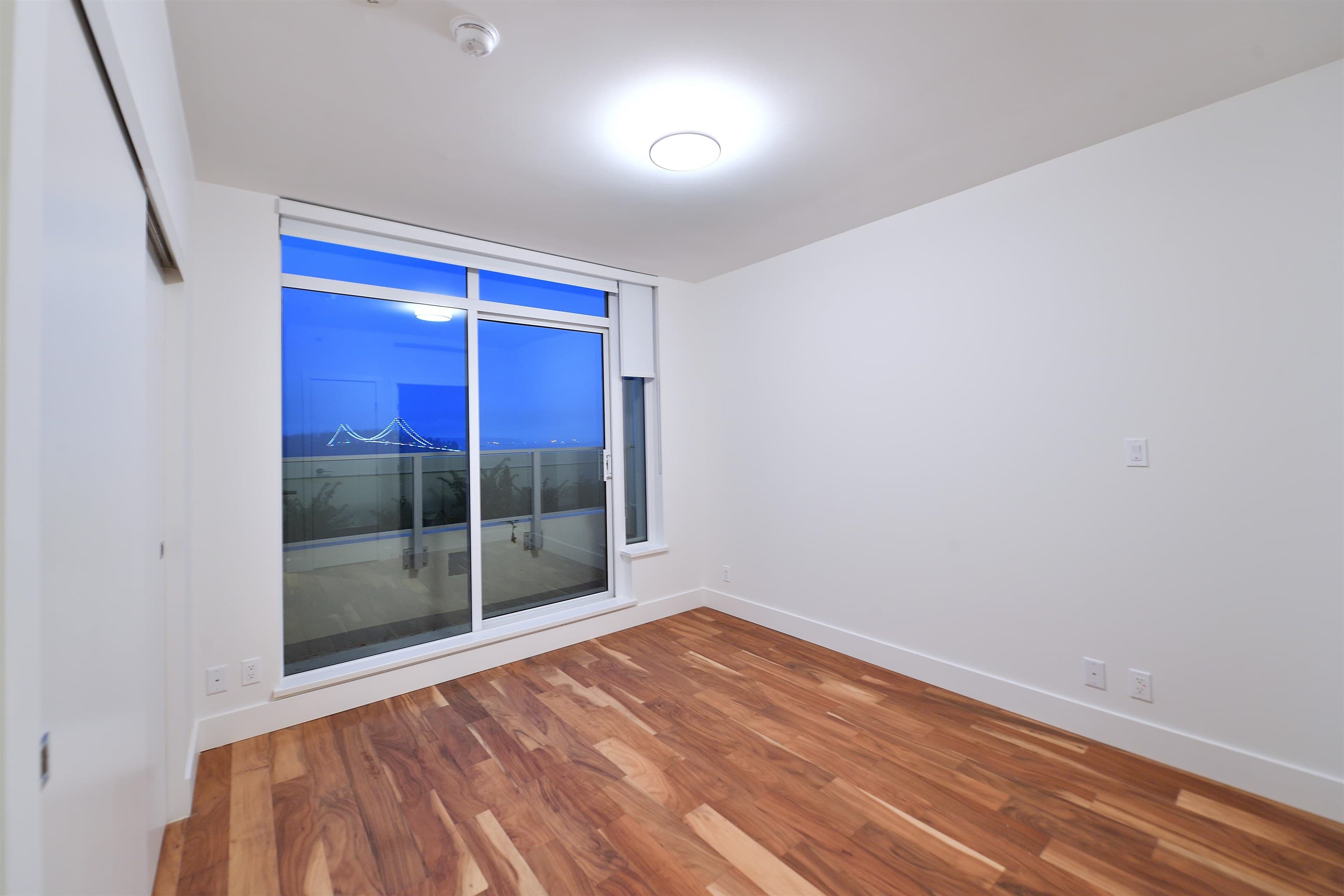 1703 - 1675 Lions Gate Lane, North Vancouver, V7P 3B4 — photo 3