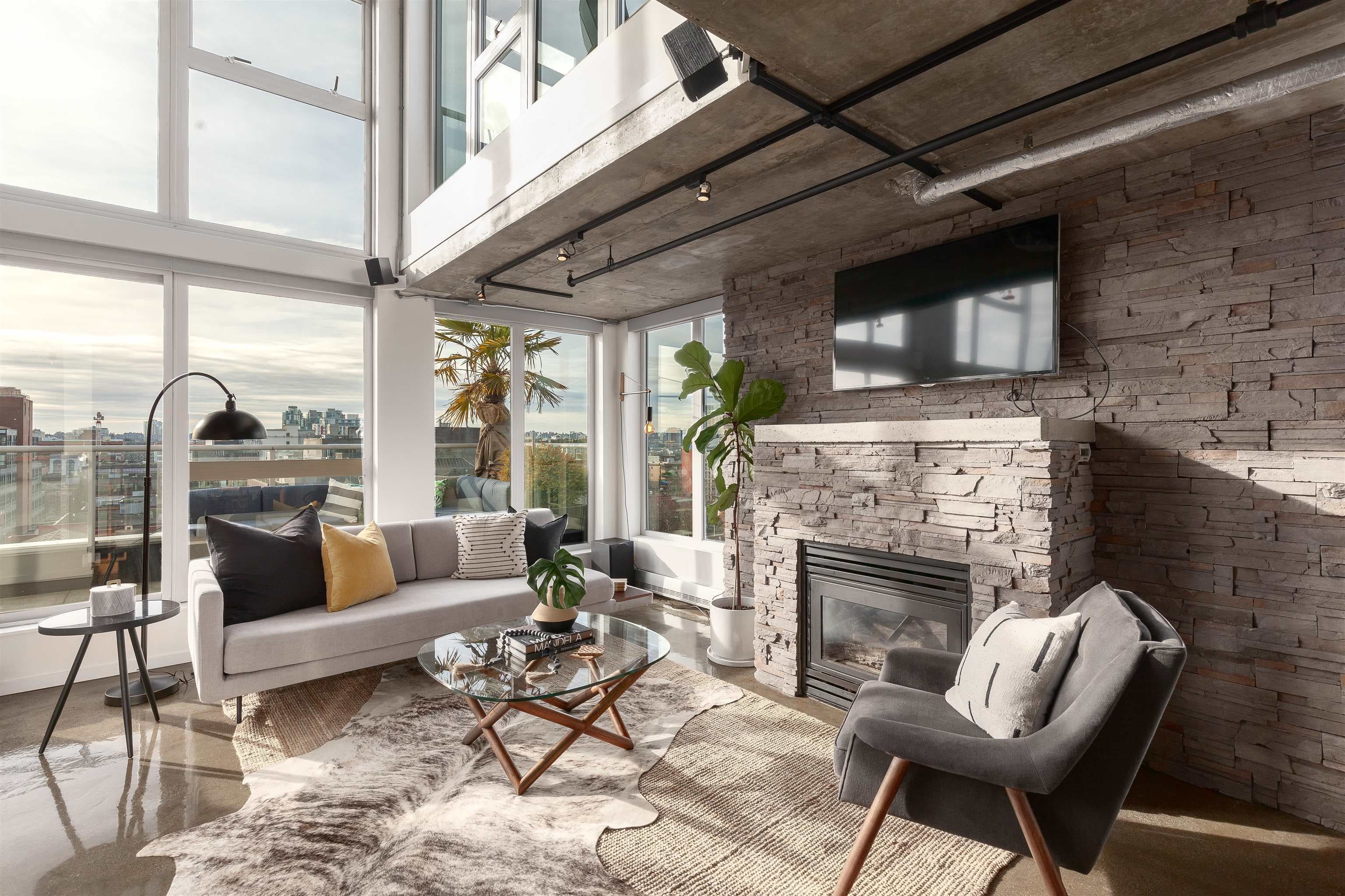 1002 - 289 Alexander Street, Vancouver, V6A 4H6 — photo 1