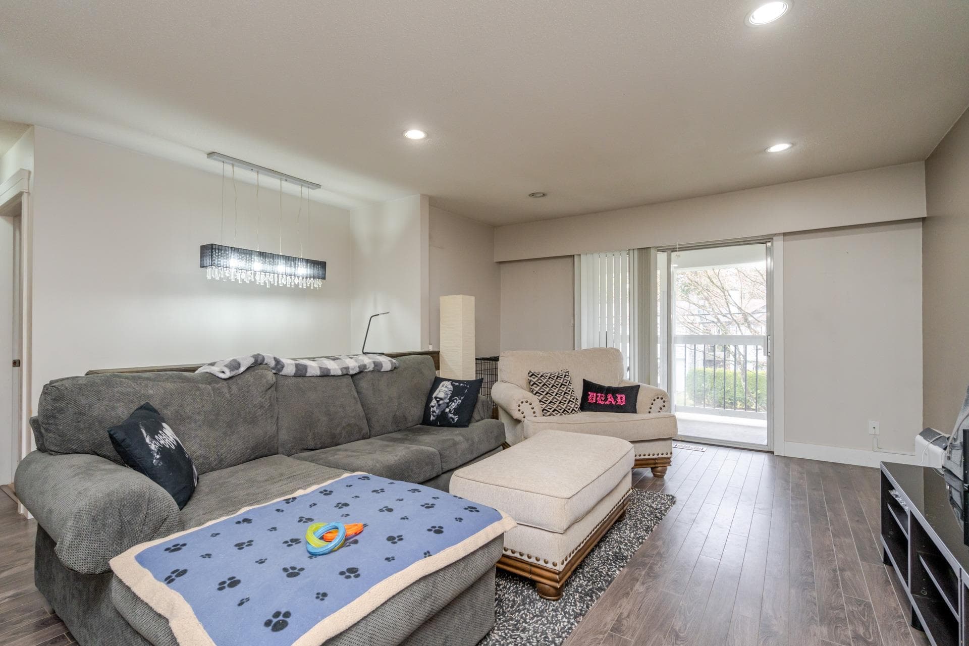 A - 34660 Immel Street, Abbotsford, V2S 4T7 — photo 5