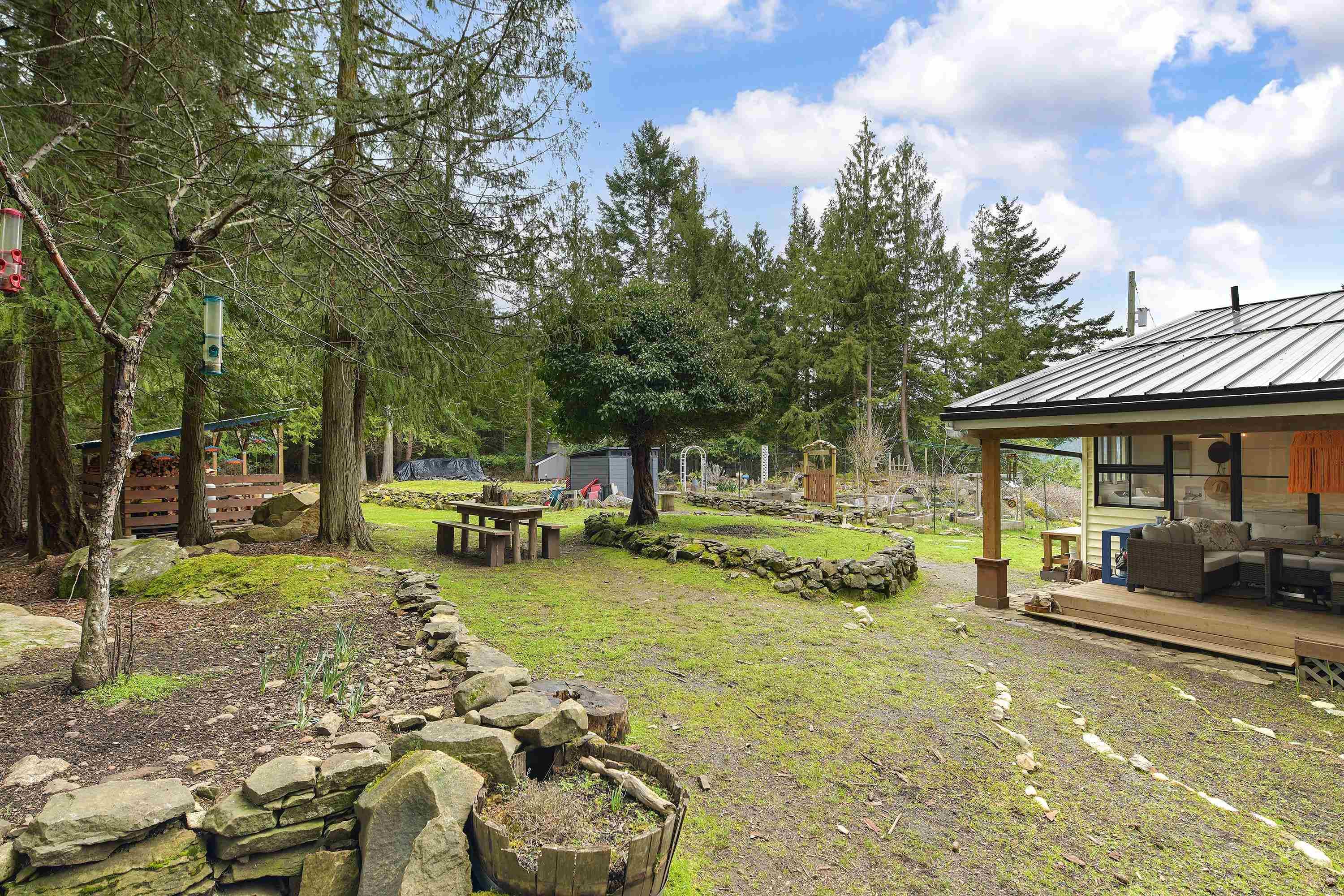 370 Campbell Bay Road, Mayne Island, V0N 2J1 — photo 4