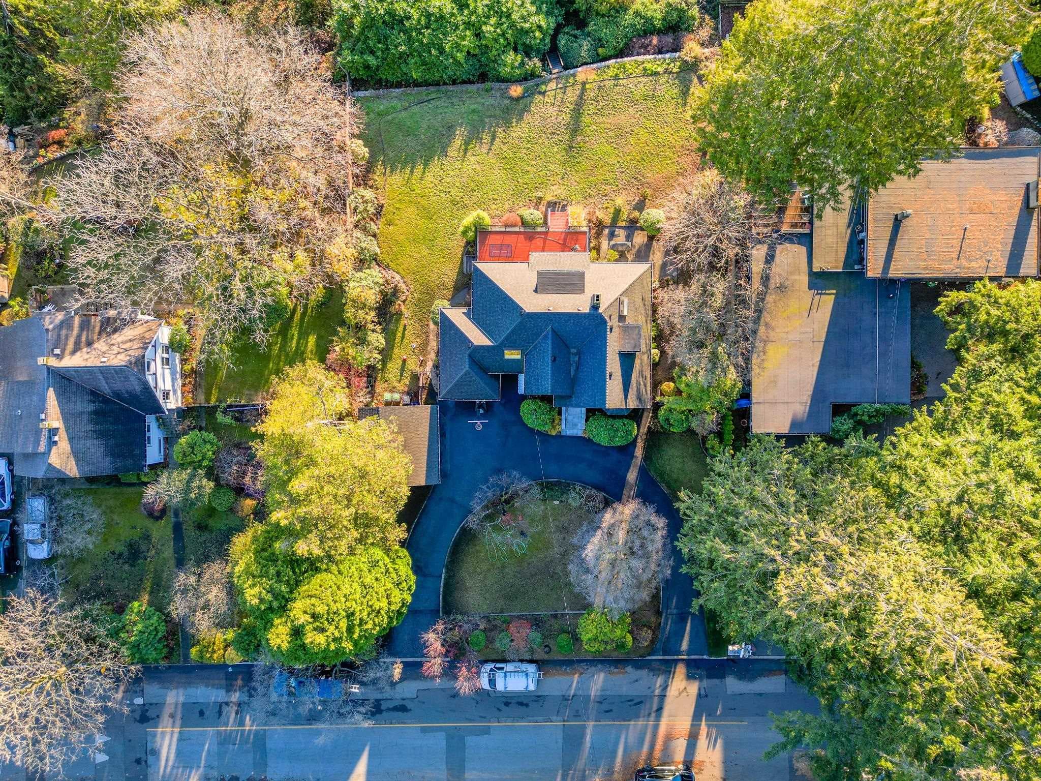 1275 W Keith Road, North Vancouver, V7P 1Y9 — photo 3