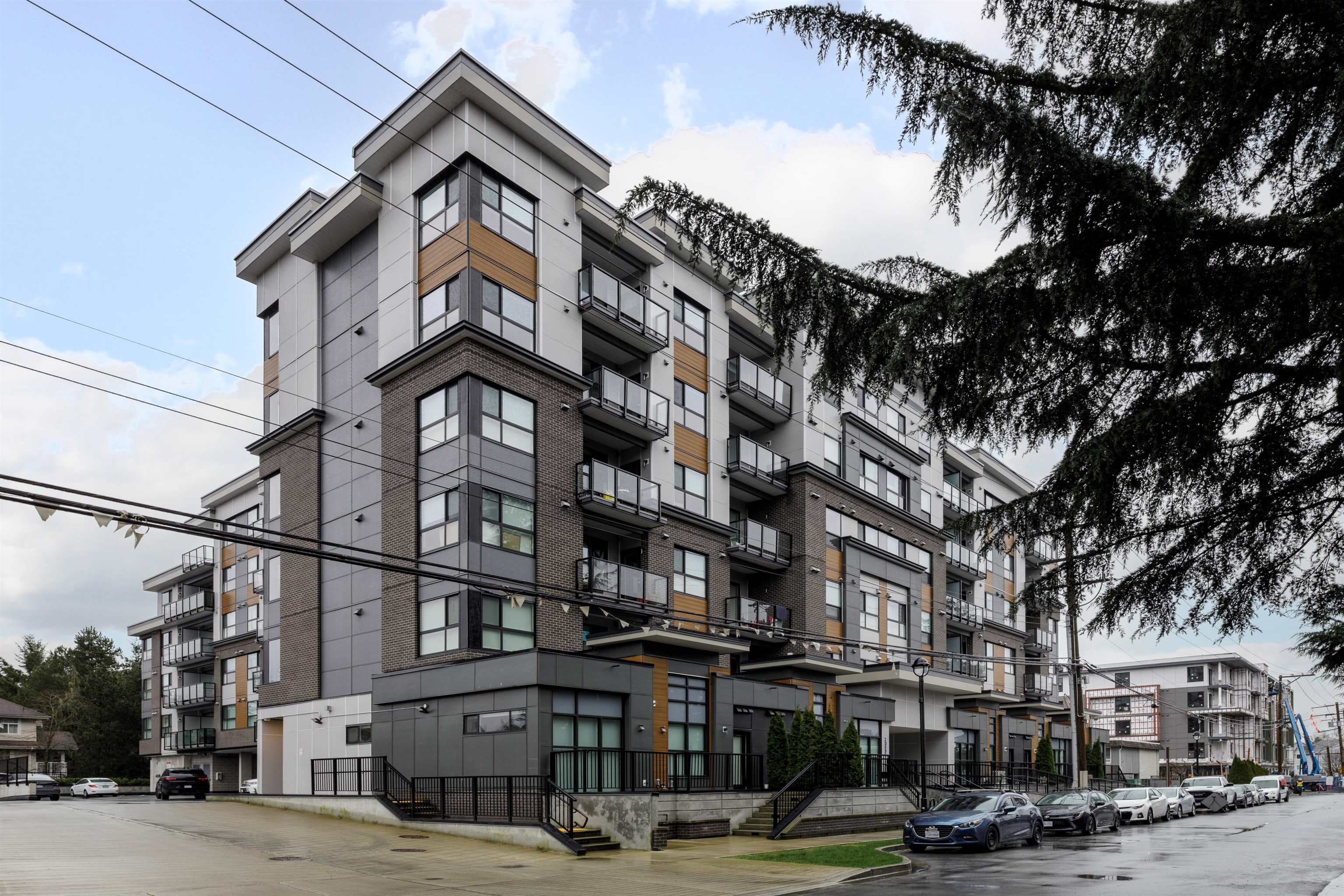 304 - 20695 Eastleigh Crescent, Langley, V3A 0P7 — photo 1