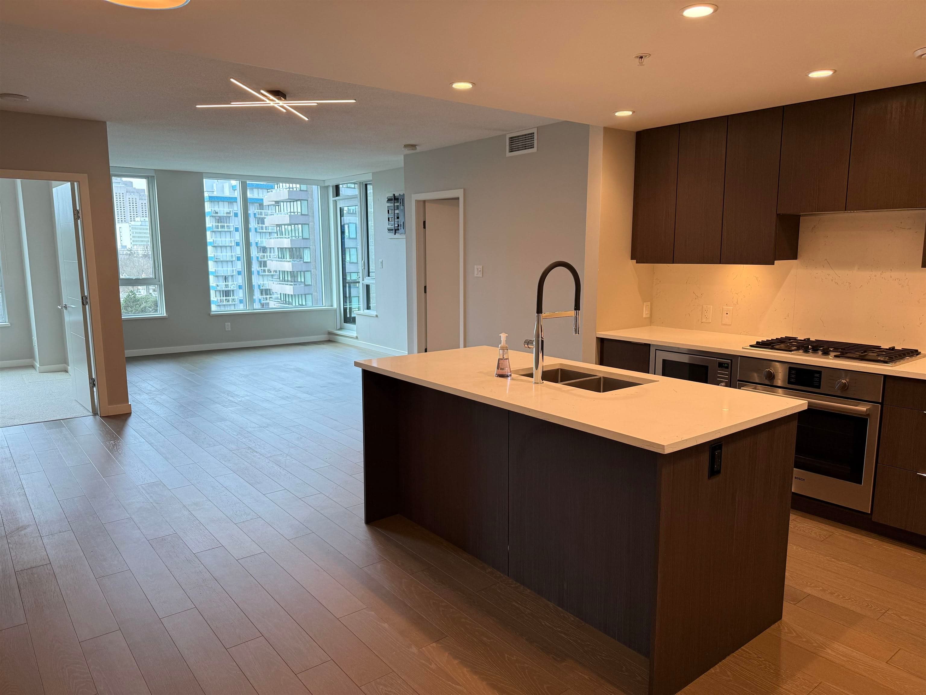 806 - 2888 Cambie Street, Vancouver, V5Z 0H3 — photo 4