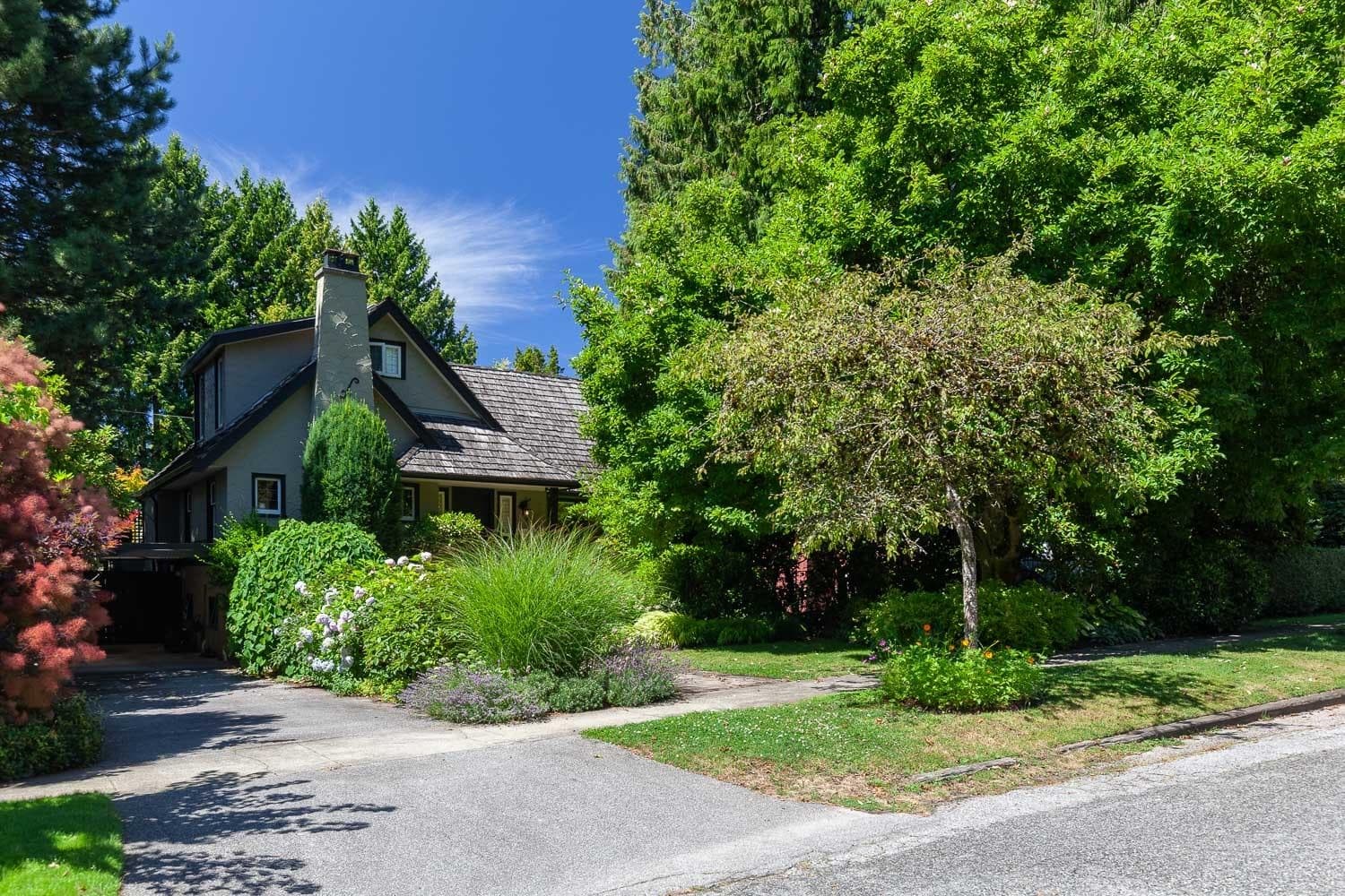 6137 Mccleery Street, Vancouver, V6N 1G3 — photo 2
