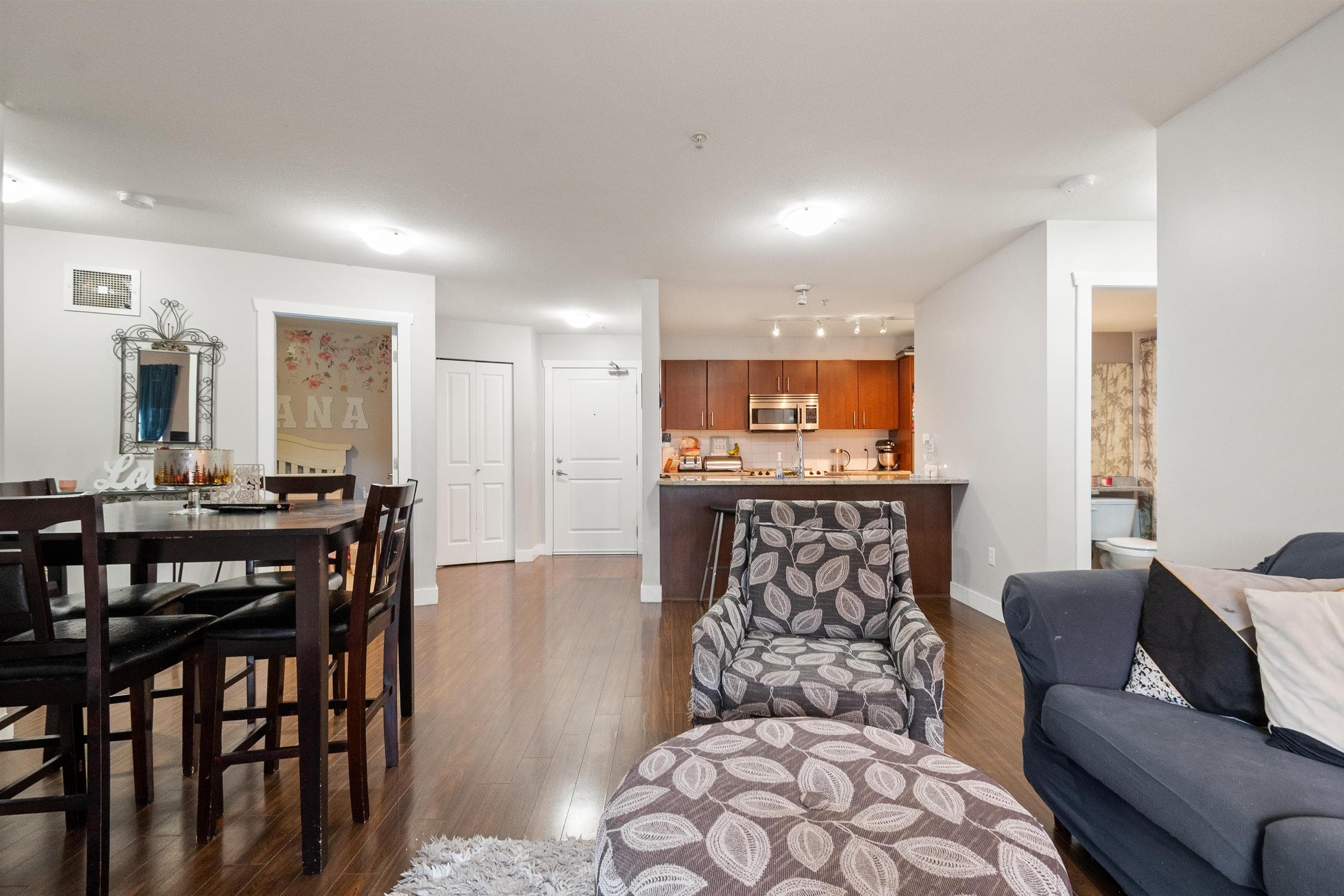 209 - 45567 Yale Road, Chilliwack, V2P 0B2 — photo 4