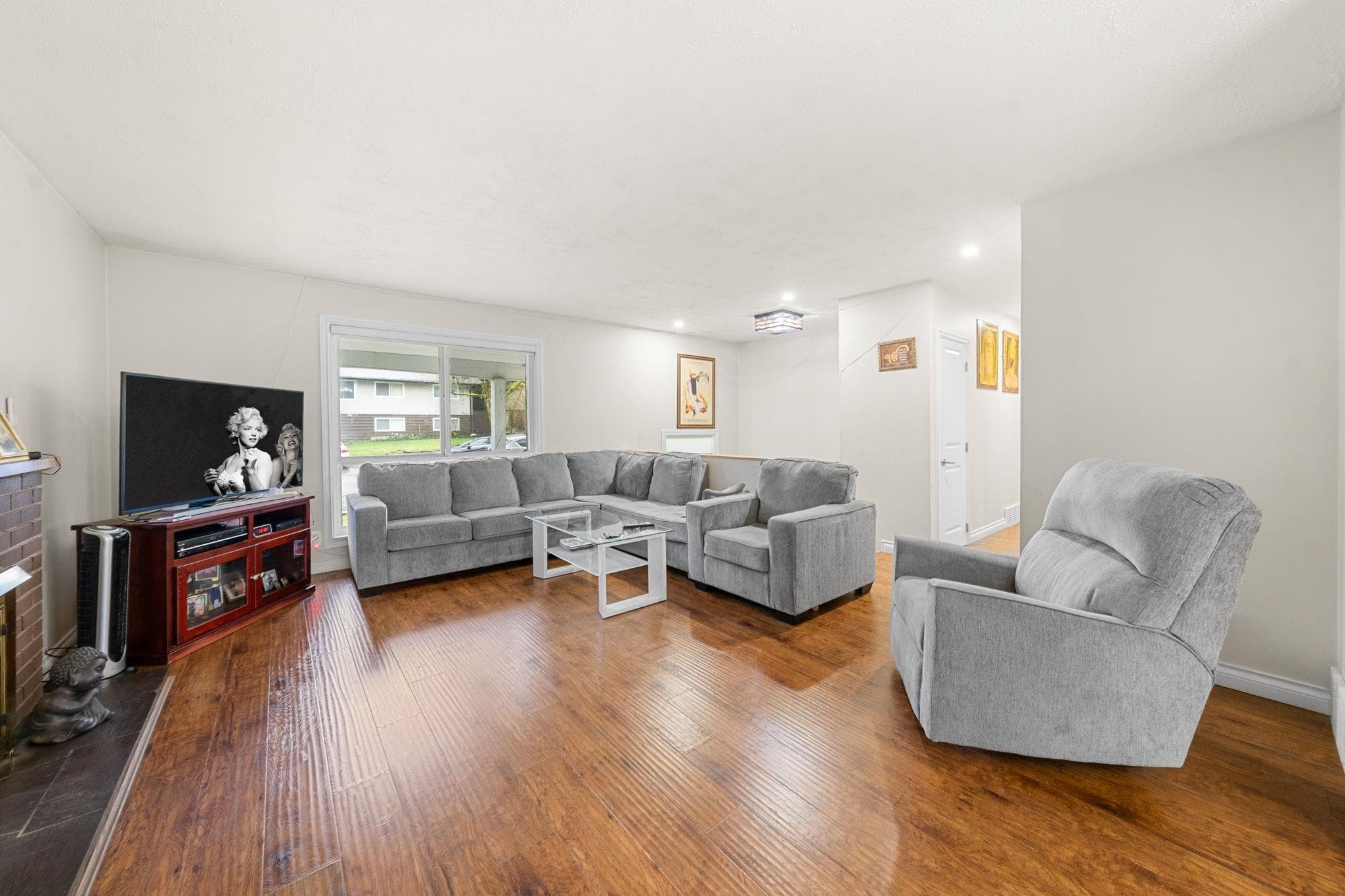 8689 110a Street, Delta, V4C 4K8 — photo 4