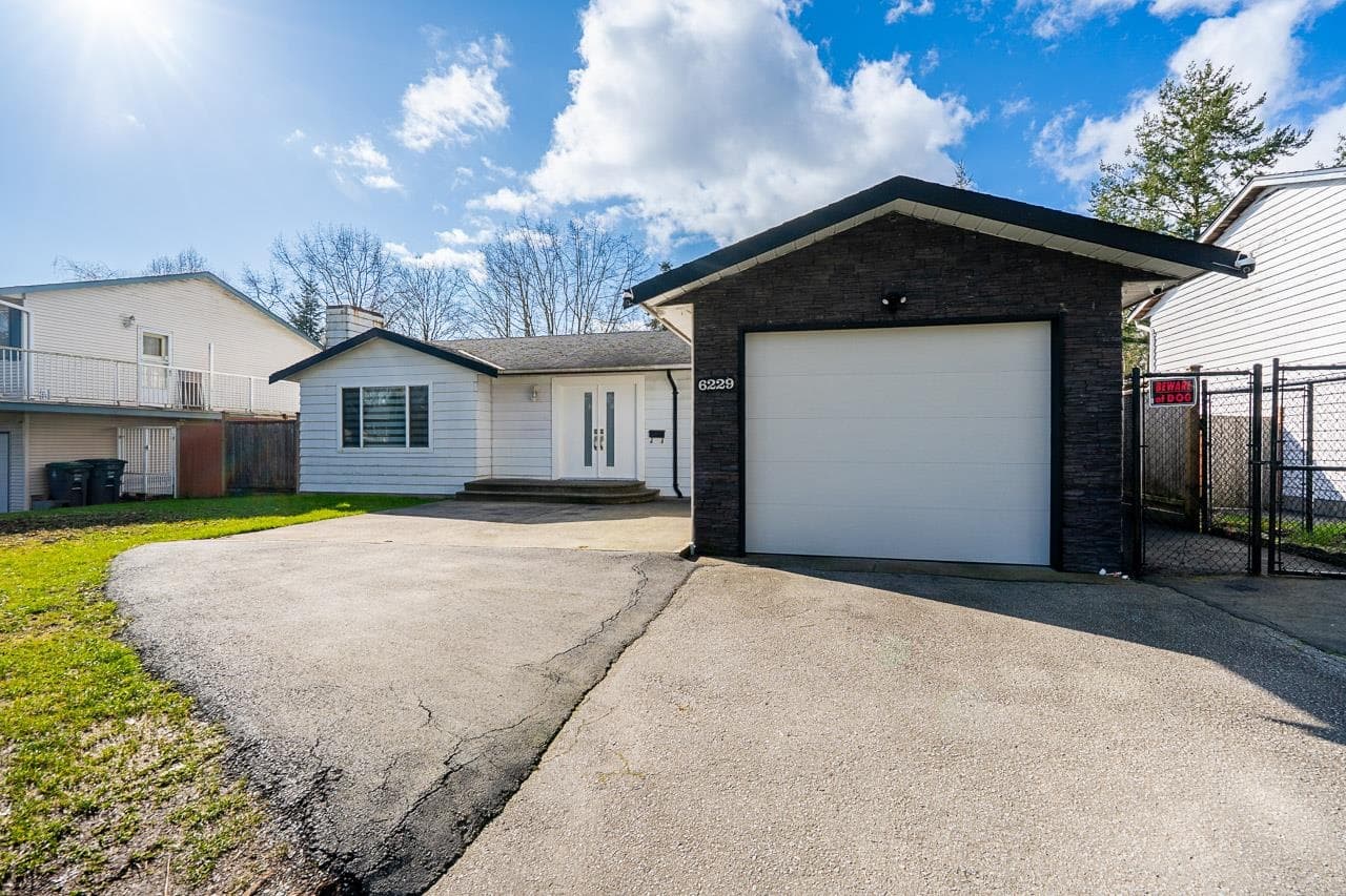 6229 174b Street, Surrey, V3S 5K8 — photo 1