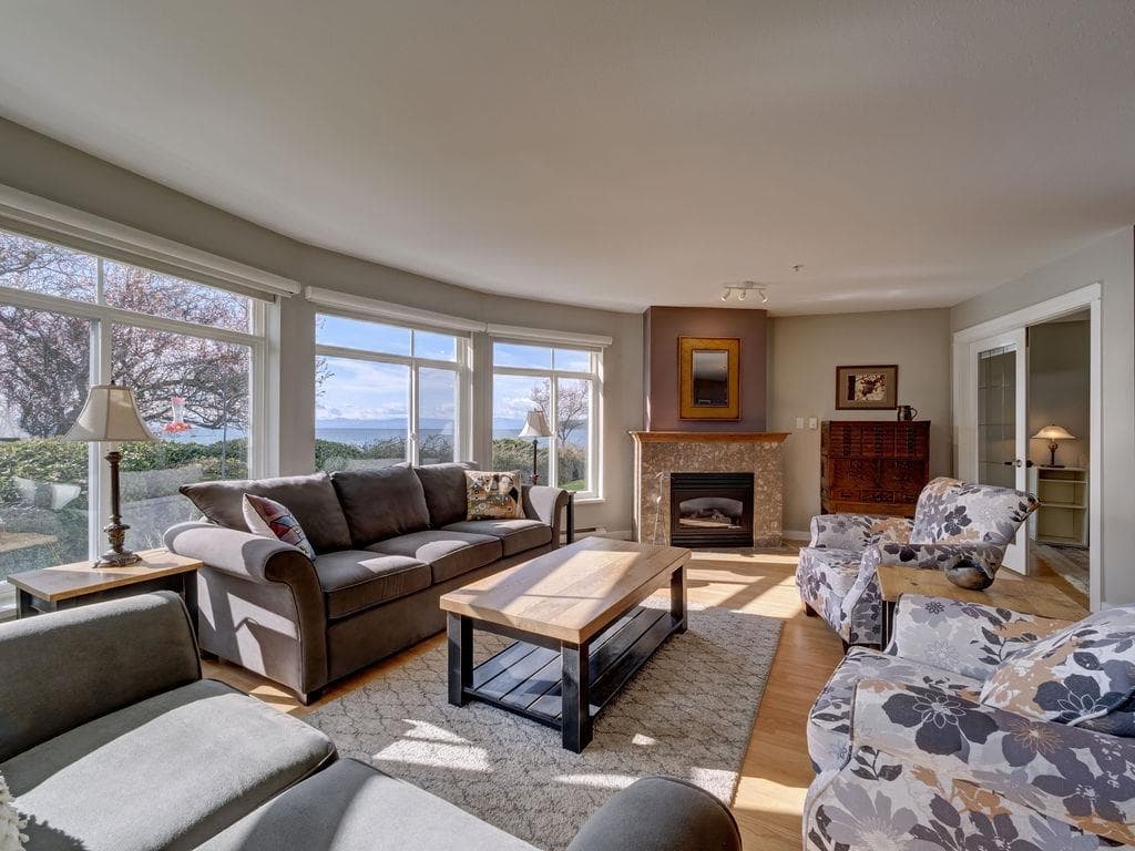 103 - 5470 Inlet Avenue, Sechelt, V7Z 0H4 — photo 4