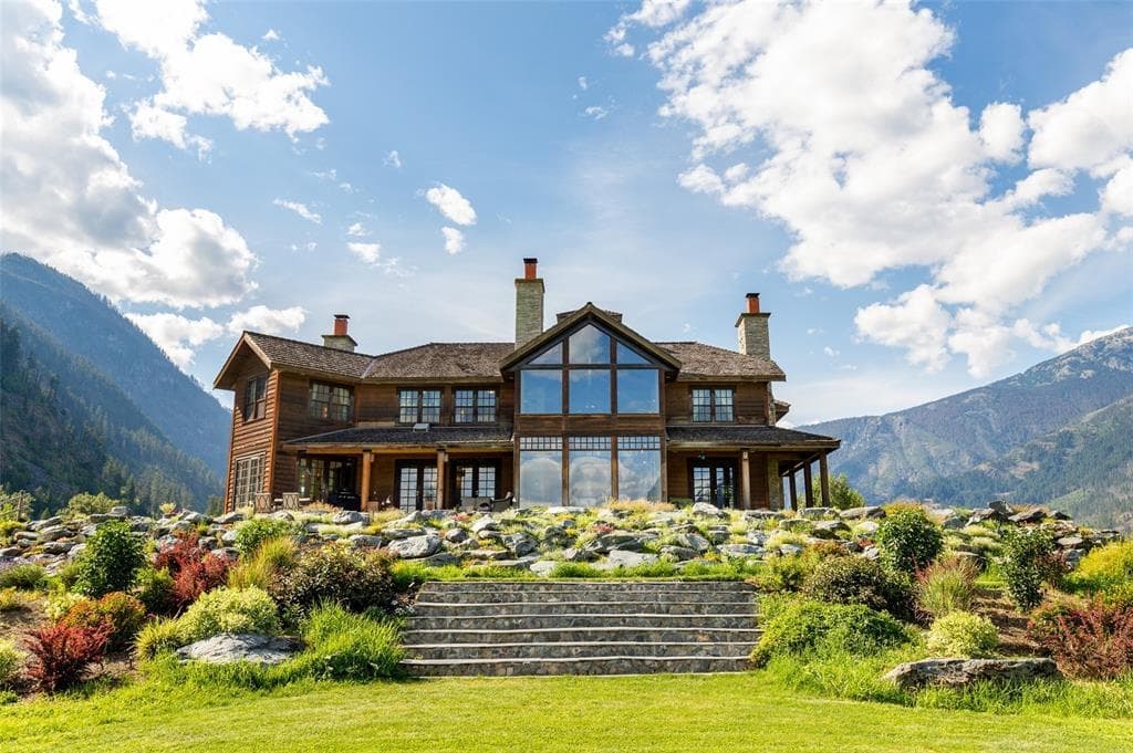 9115 Pemberton Meadows Road, Pemberton, V0N 2L2 — photo 2