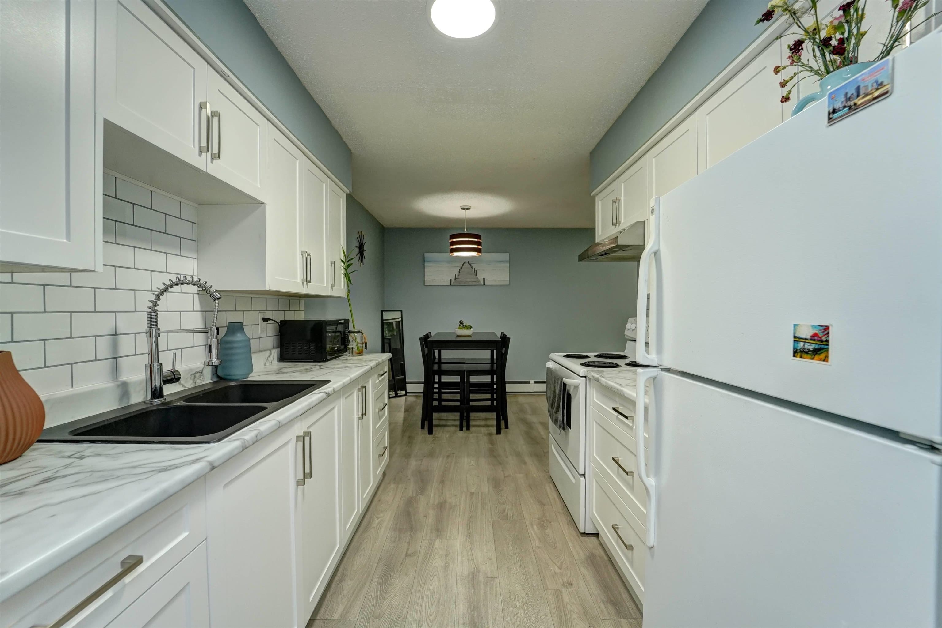202 - 33450 George Ferguson Way, Abbotsford, V2S 2L8 — photo 3