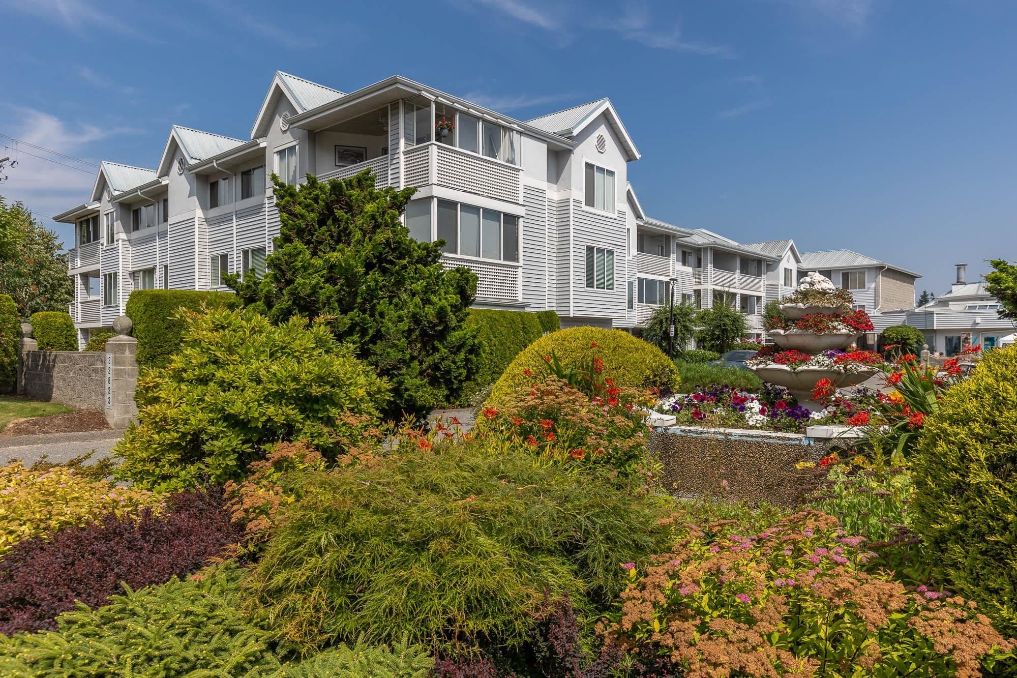 307 - 32823 Landeau Place, Abbotsford, V2S 6S6 — photo 1