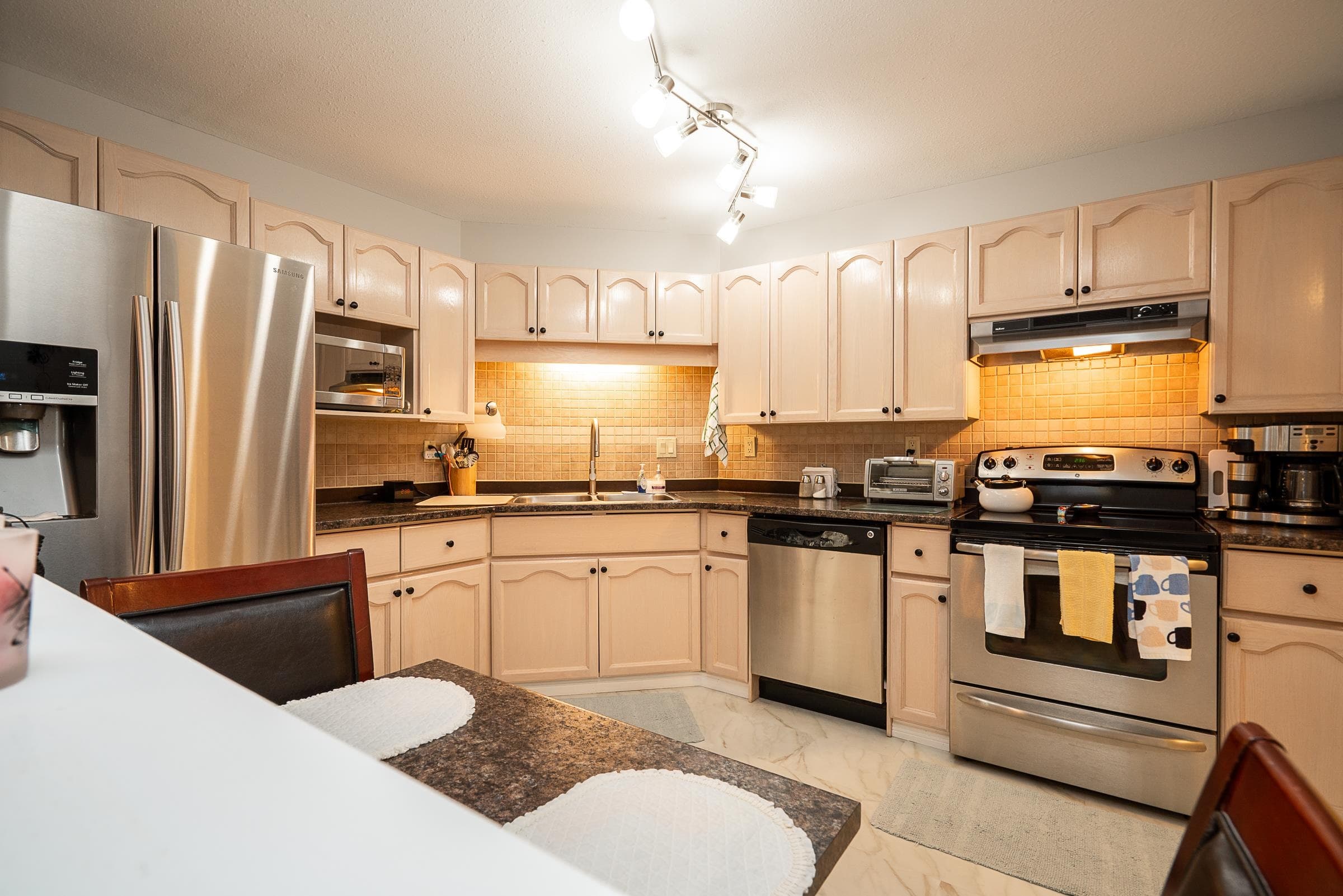 105 - 2410 Emerson Street, Abbotsford, V2T 3J3 — photo 3
