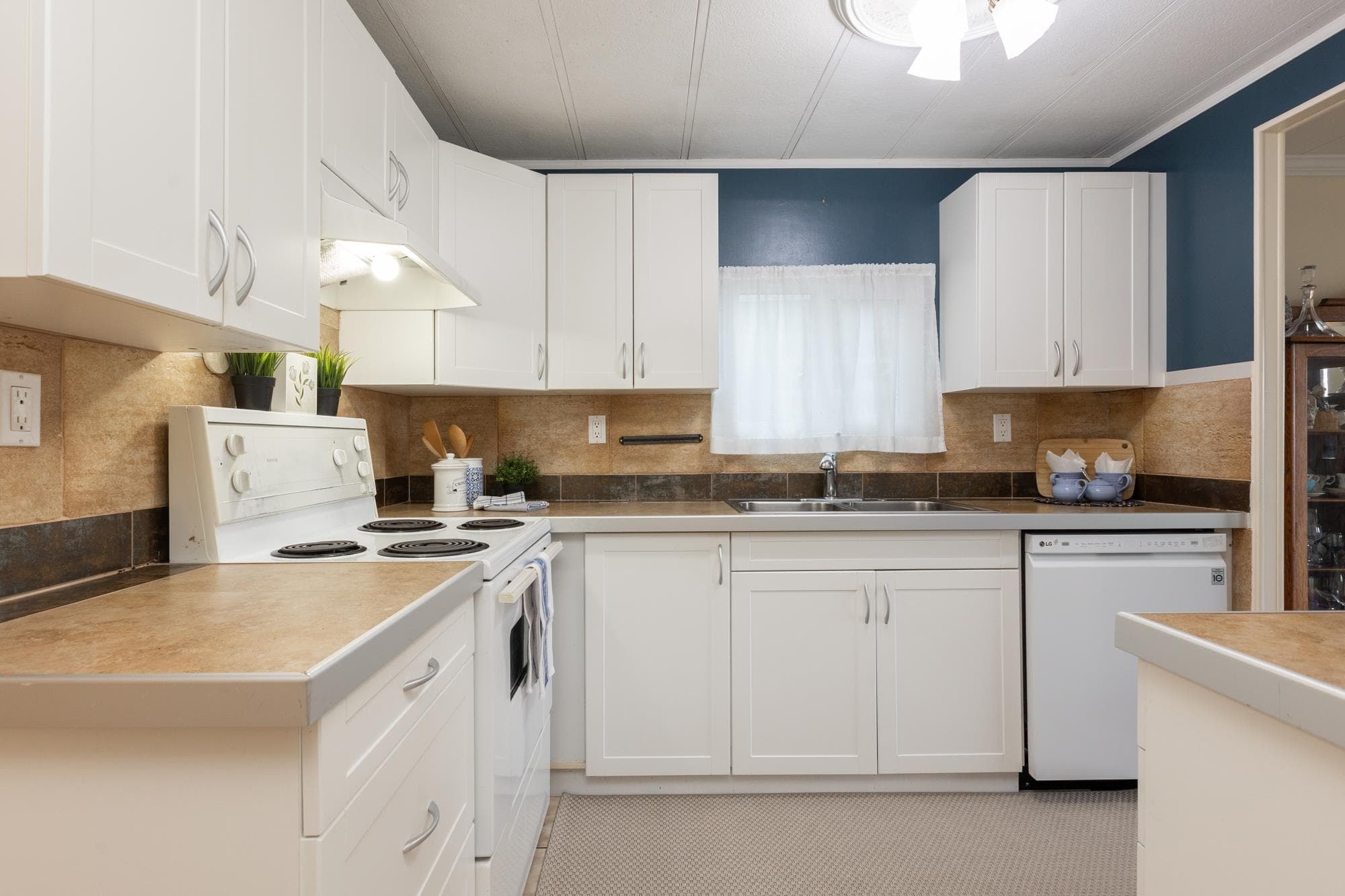 50 - 15875 20 Avenue, Surrey, V4A 2B1 — photo 4