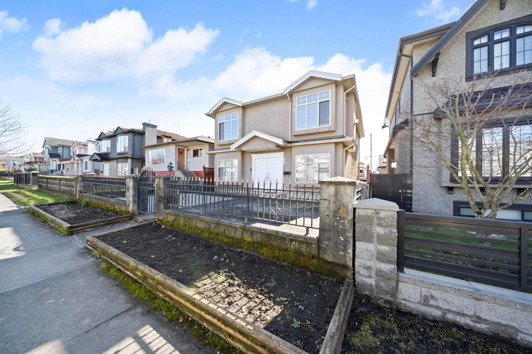 266 E 55th Avenue, Vancouver, V5X 1M9 — photo 2