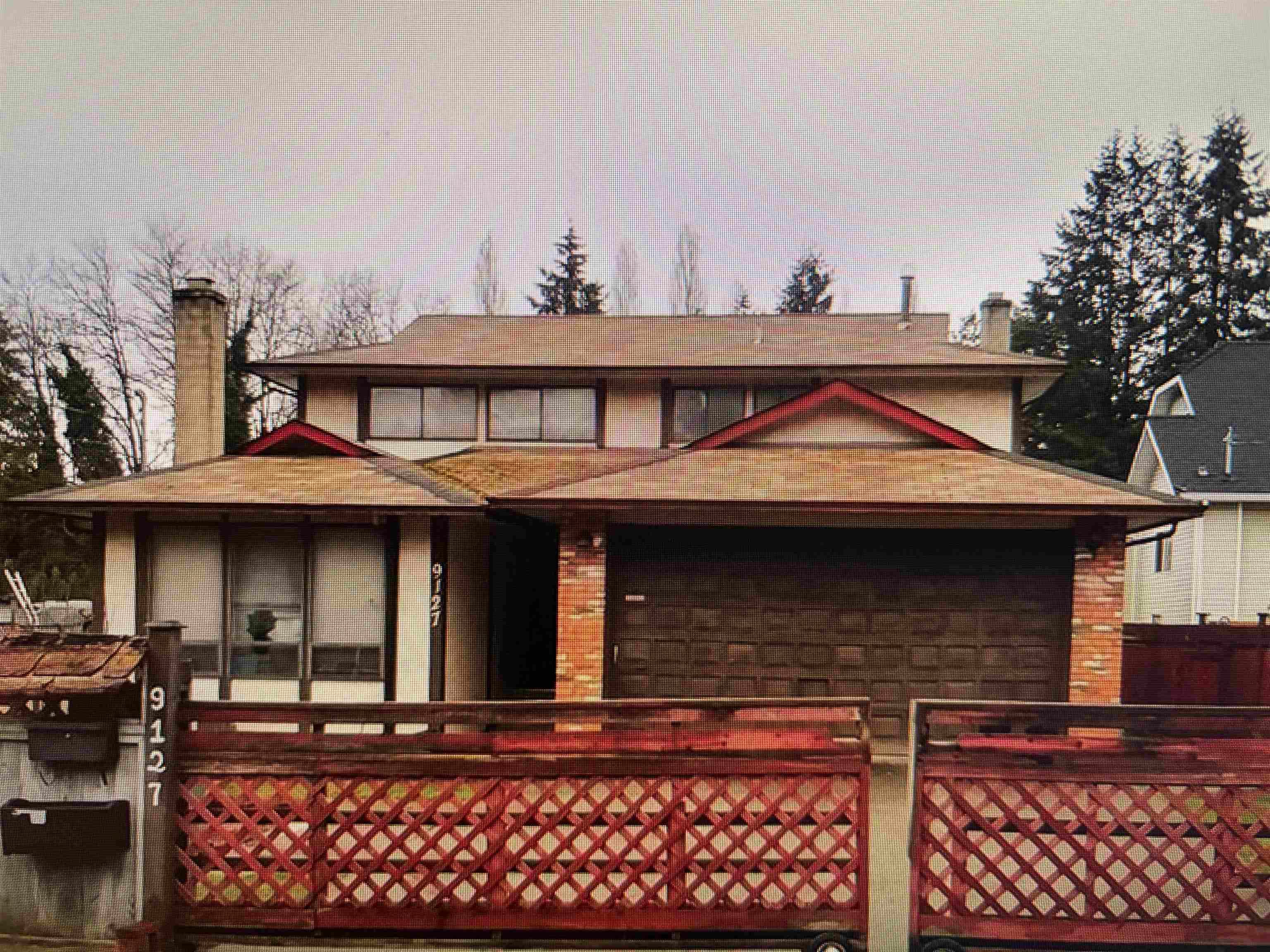 9127 149 Street, Surrey, V3R 3Z5 — photo 1