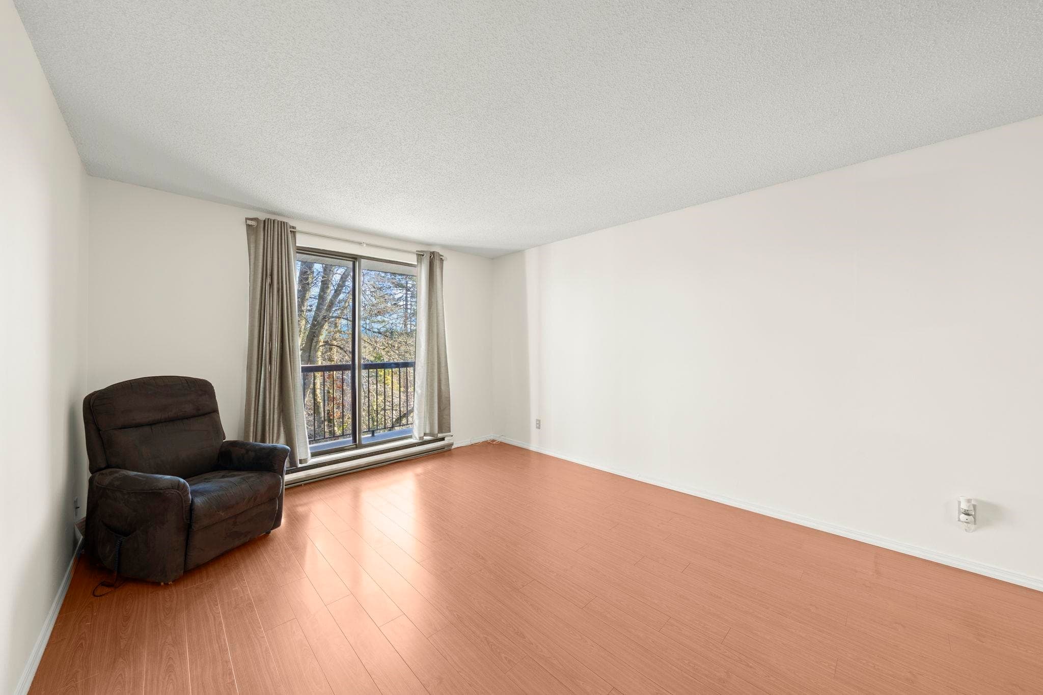 312 - 8391 Bennett Road, Richmond, V6Y 1N4 — photo 2
