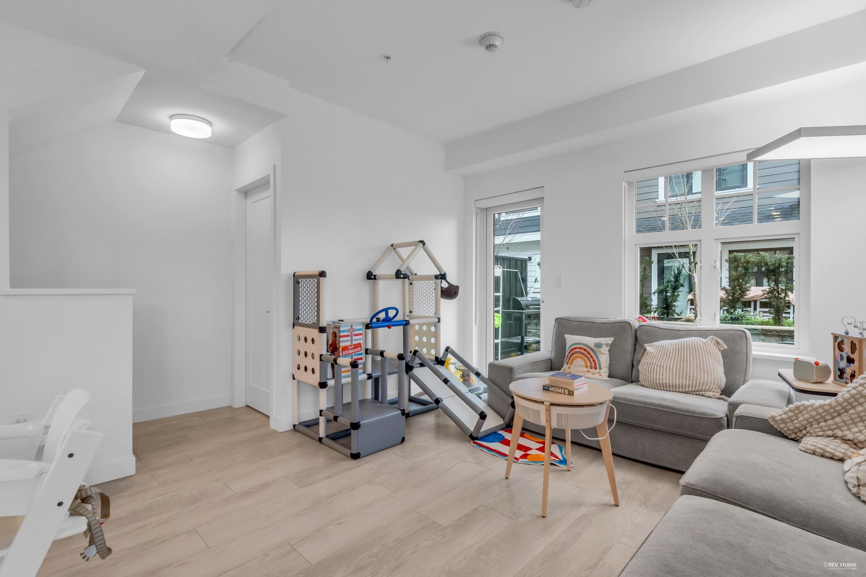 116 - 678 Fairview Street, Coquitlam, V3J 0N1 — photo 5