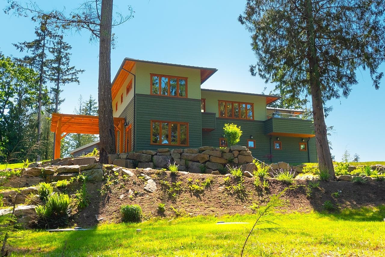 1655 Evergreen Lane, Bowen Island, V0N 1G2 — photo 1