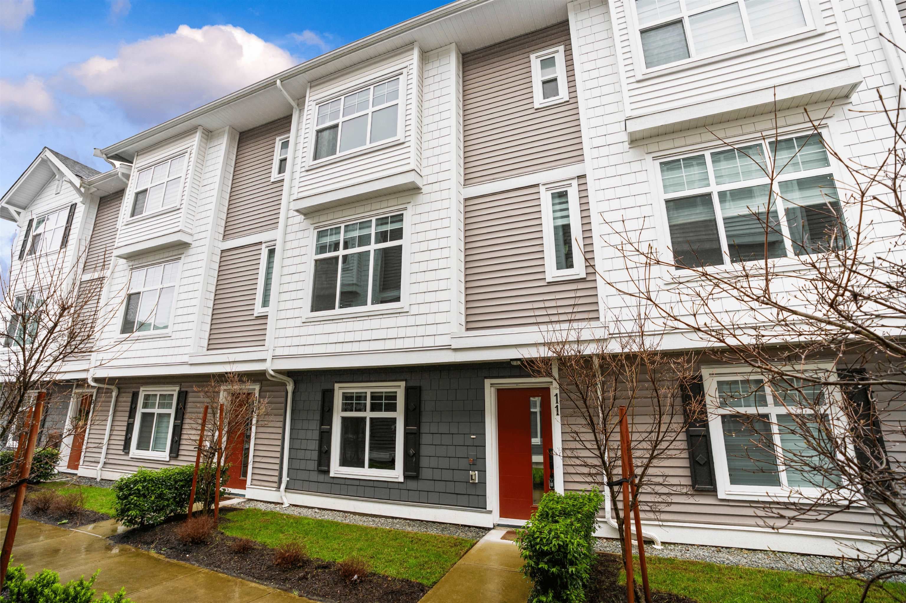 11 - 2033 Mckenzie Road, Abbotsford, V2S 0M2 — photo 1