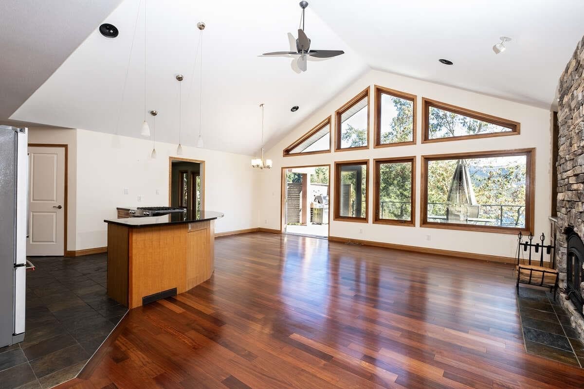 22 - 4622 Sinclair Bay Road, Garden Bay, V0N 1S1 — photo 1