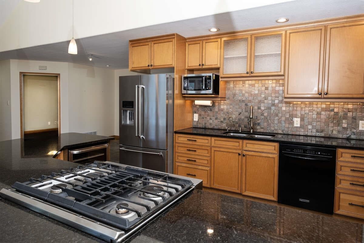 22 - 4622 Sinclair Bay Road, Garden Bay, V0N 1S1 — photo 4