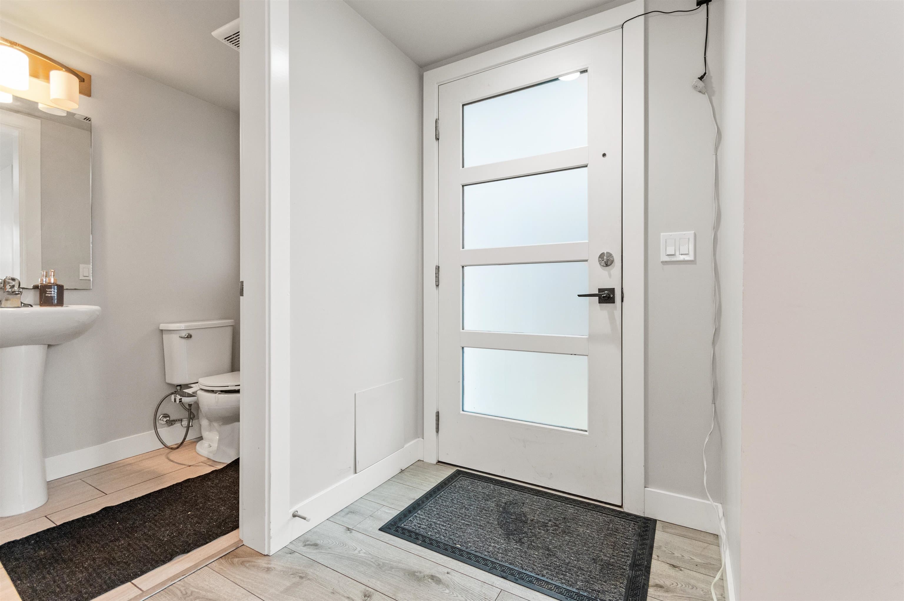 98 - 8413 Midtown Way, Chilliwack, V2P 0G7 — photo 2