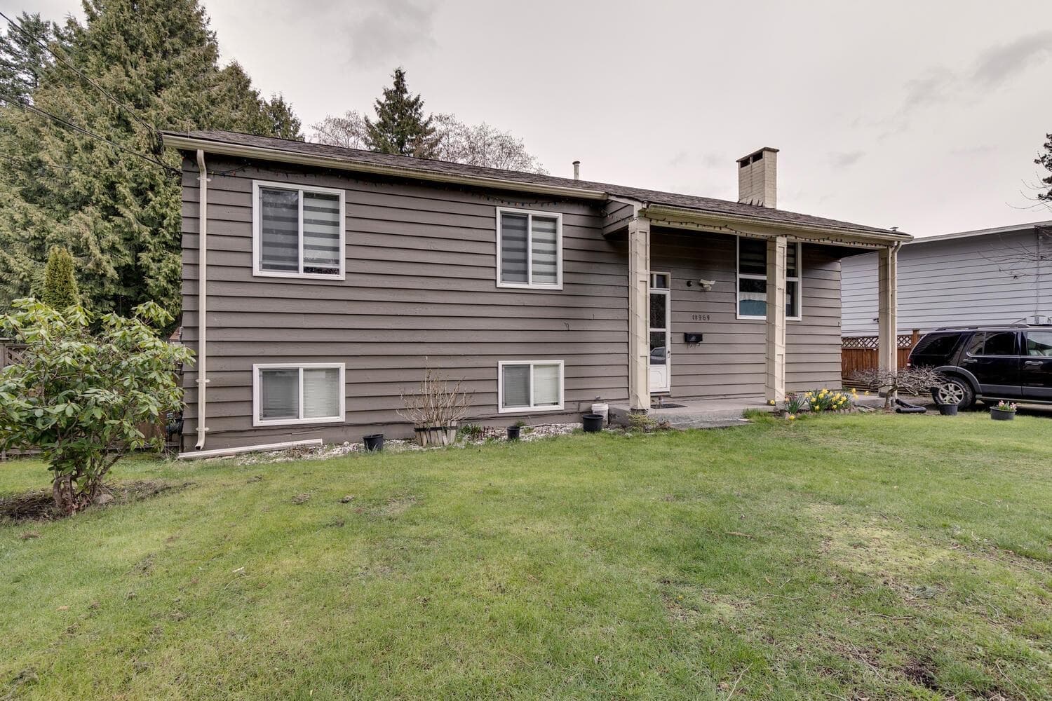 10969 86a Avenue, Delta, V4C 2Y3 — photo 1