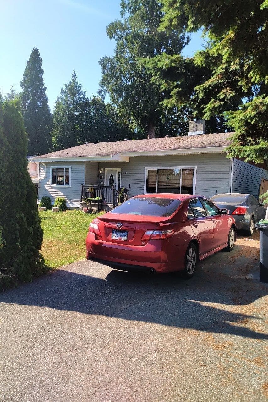569 Thompson Avenue, Coquitlam, V3J 3Z9 — photo 1