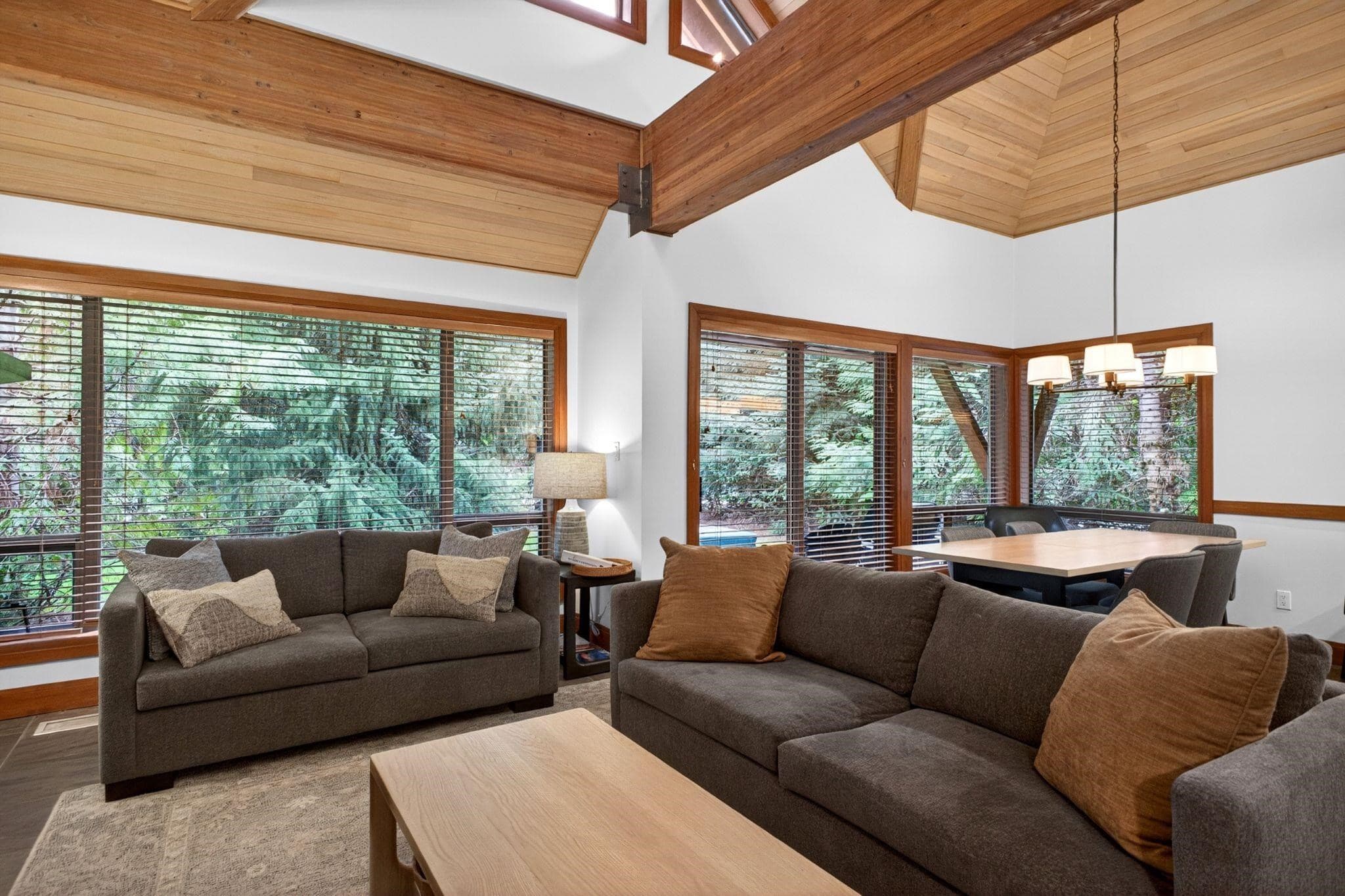 A/B - 4747 Settebello Drive, Whistler, V8E 0Z4 — photo 5