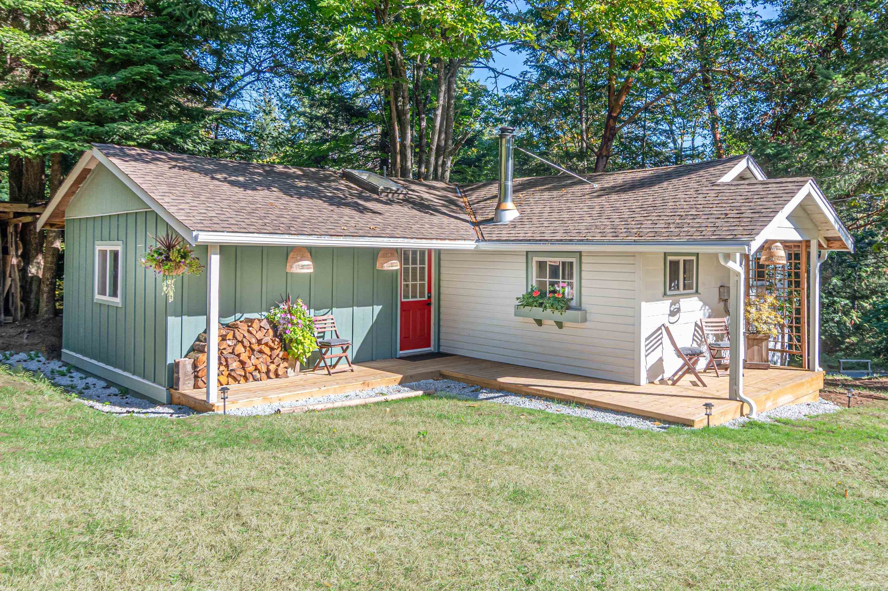 172B Burrill Road, Galiano Island, V0N 1P0 — photo 1