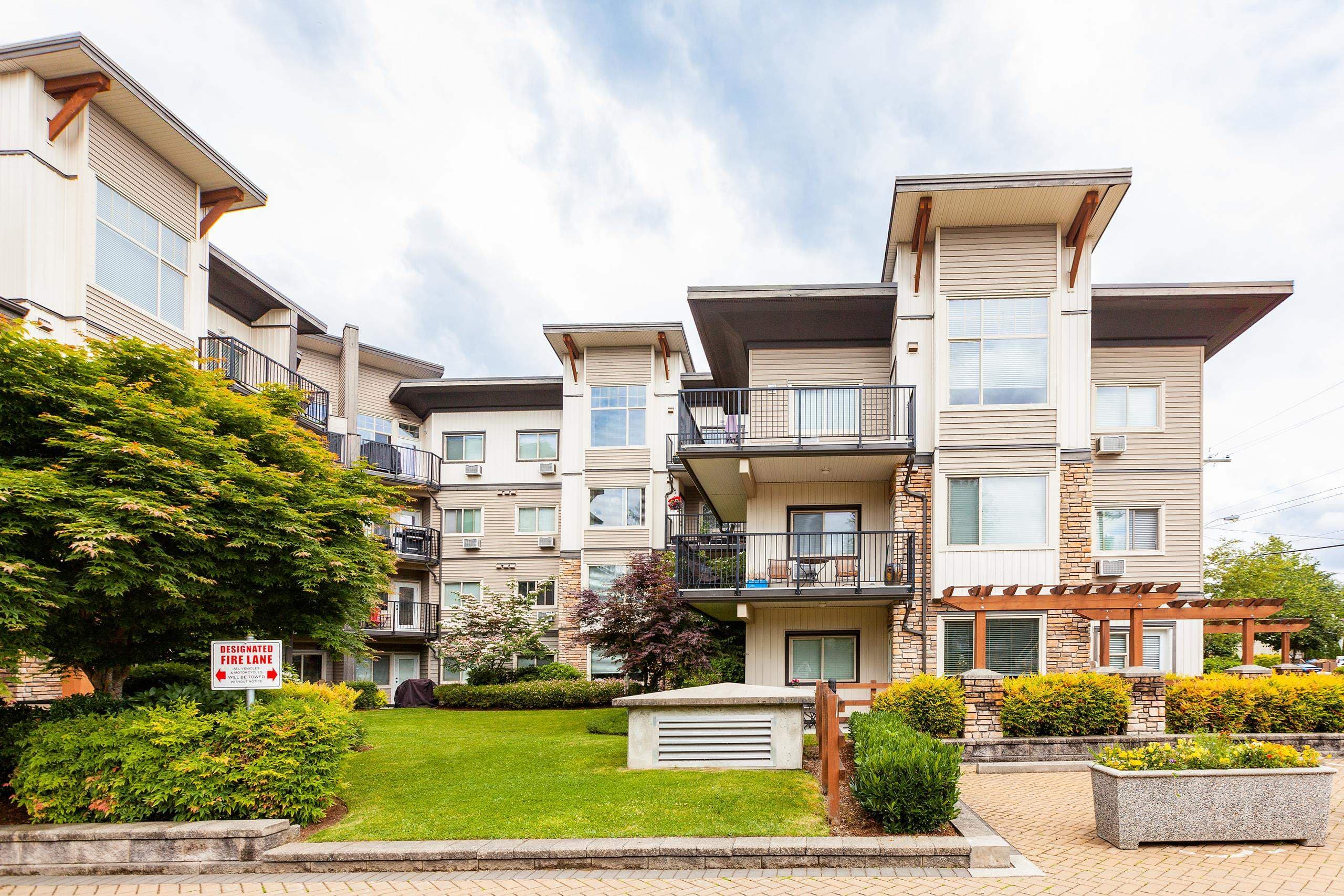 109 - 11935 Burnett Street, Maple Ridge, V2X 9A9 — photo 4