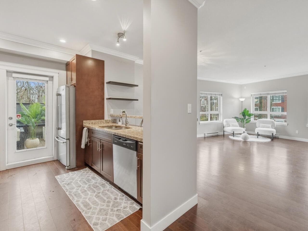 201 - 2664 Kingsway Avenue, Port Coquitlam, V3C 1T8 — photo 5