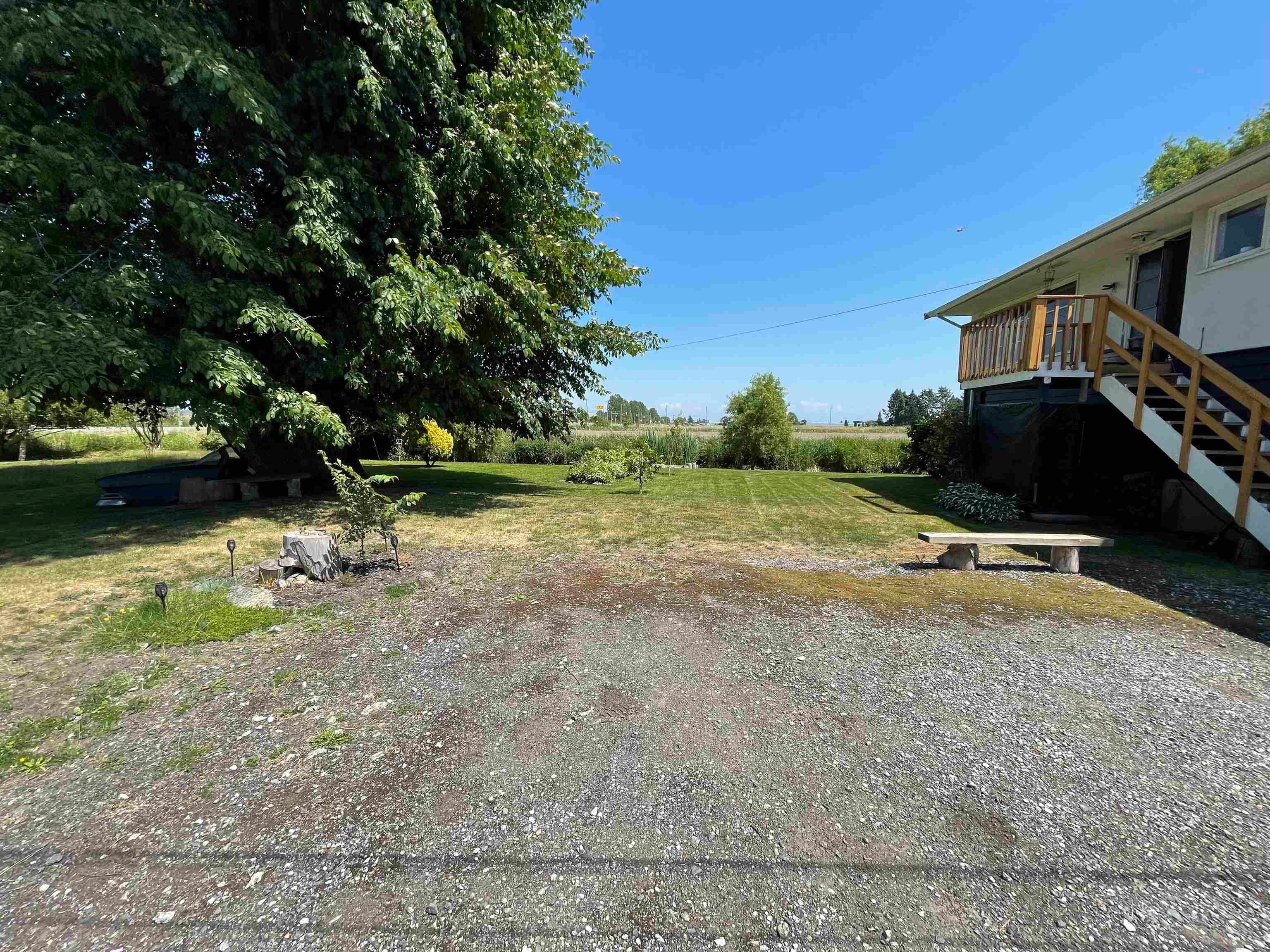 8640 Ladner Trunk Road, Delta, V4K 3N3 — photo 2