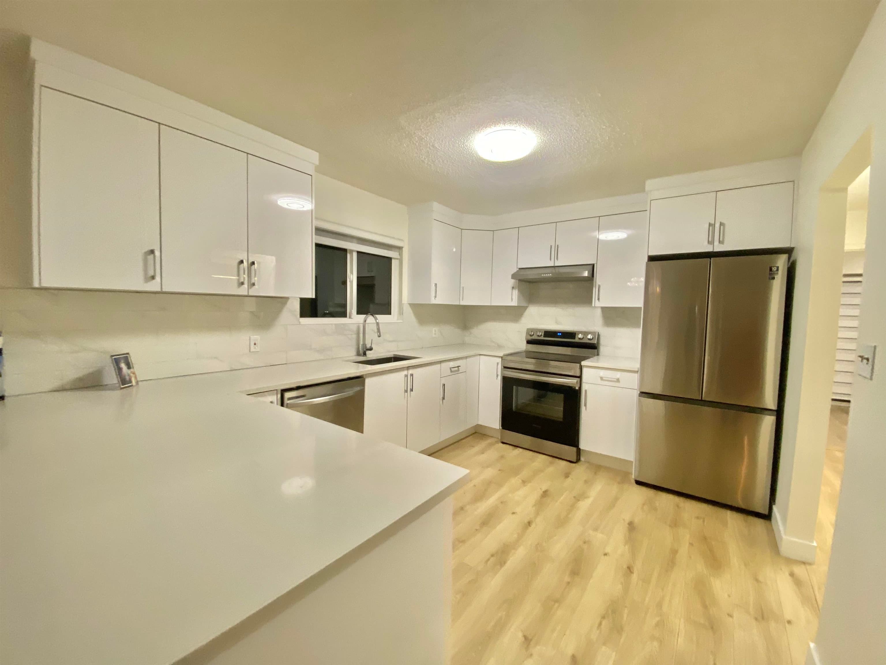 832 Habgood Street, White Rock, V4B 4W3 — photo 3