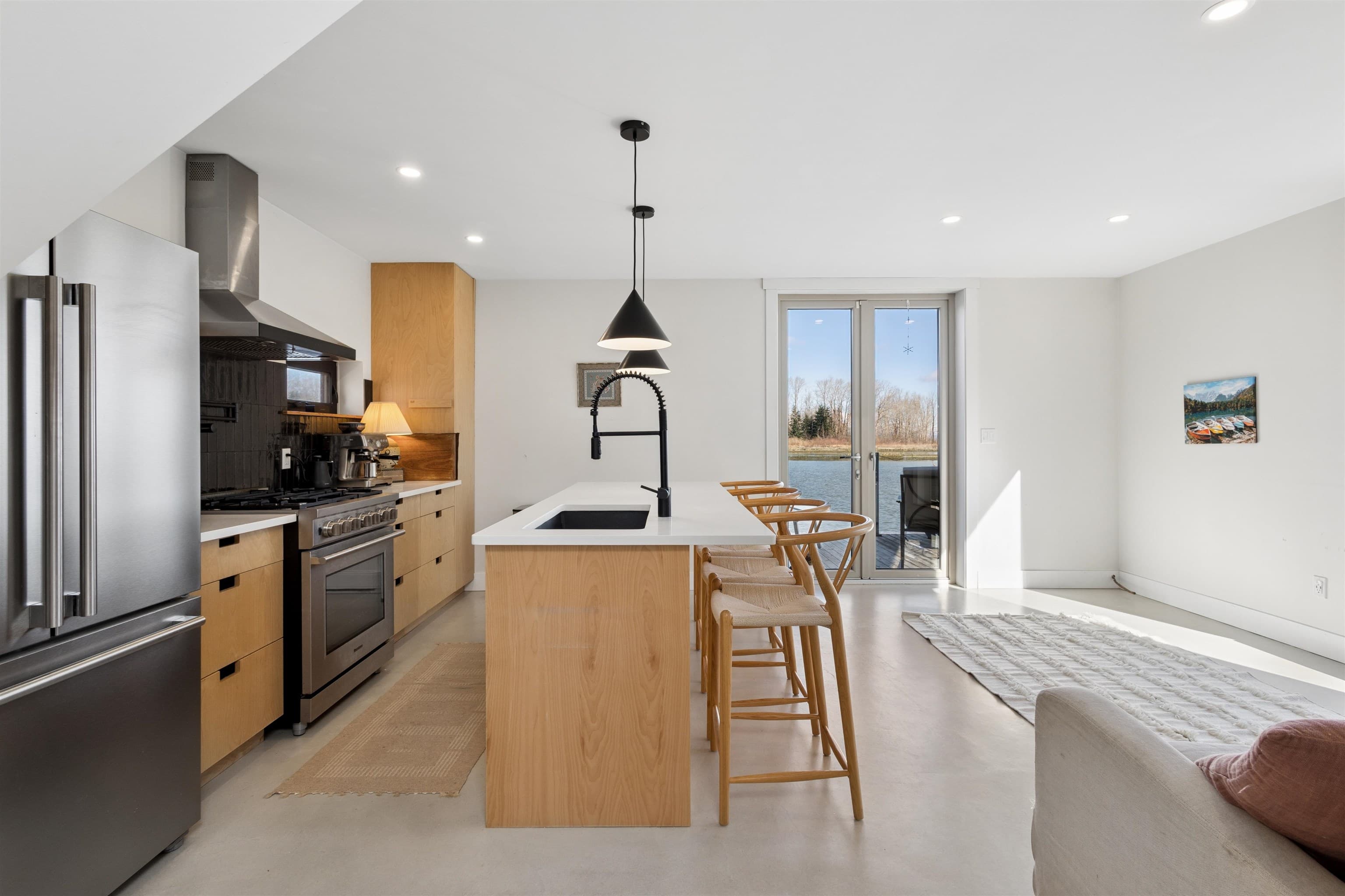 4345 W River Road, Ladner, V4K 1R9 — photo 2