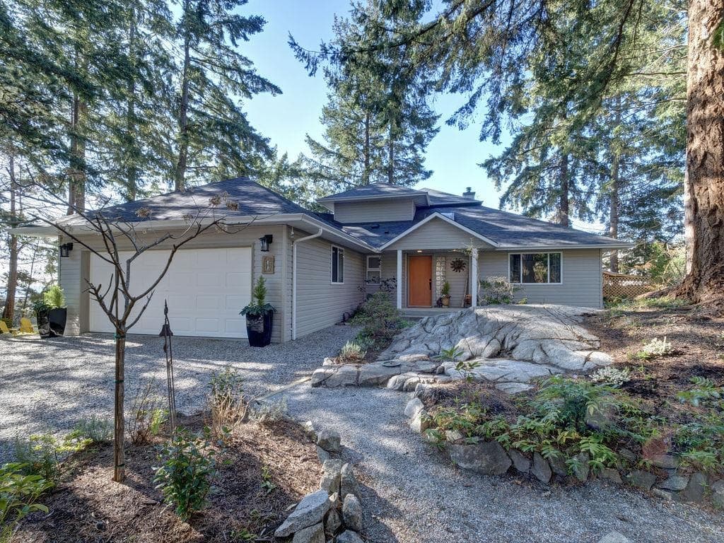 9291 Truman Road, Halfmoon Bay