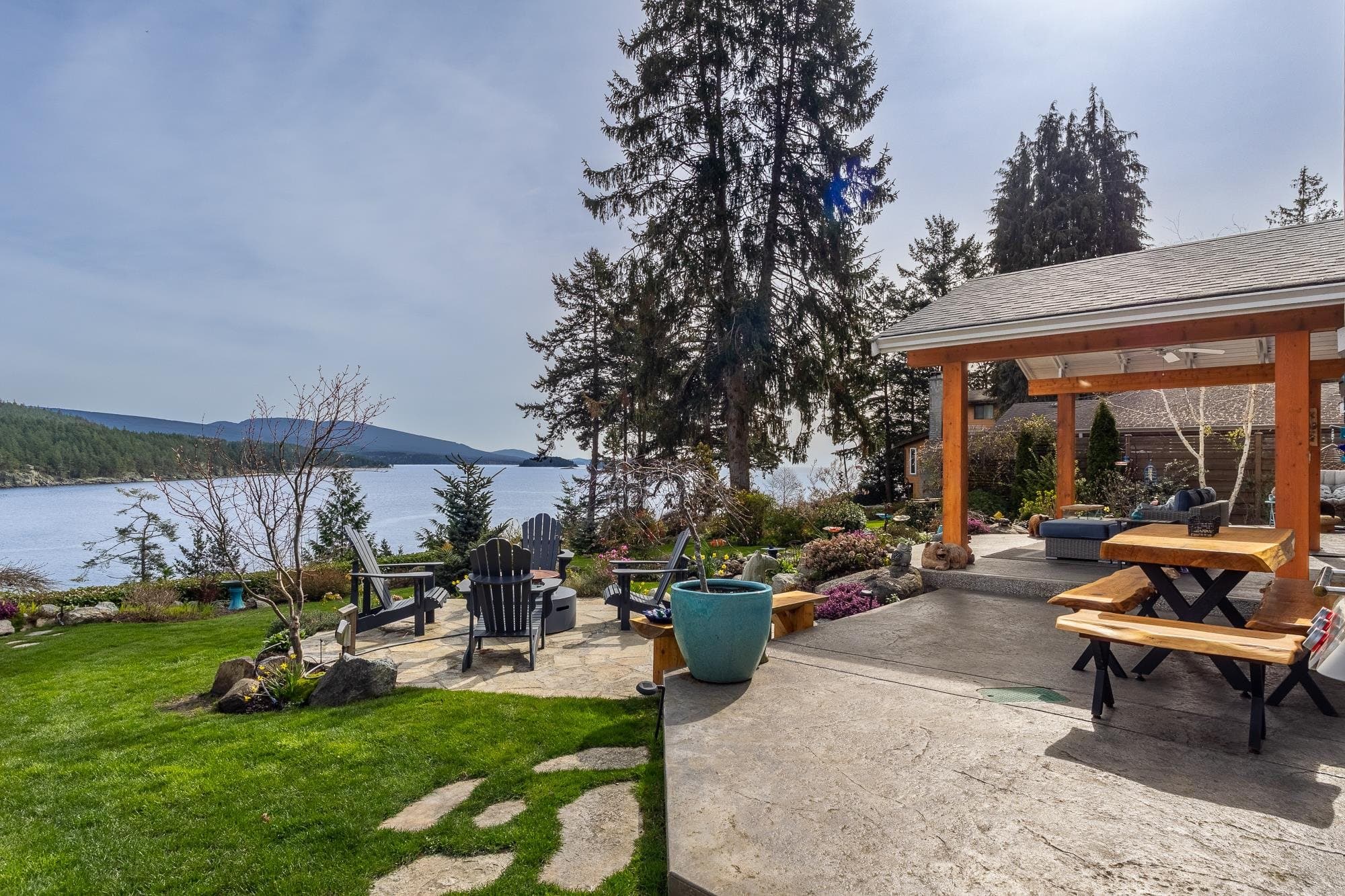 7616 Eureka Avenue, Halfmoon Bay
