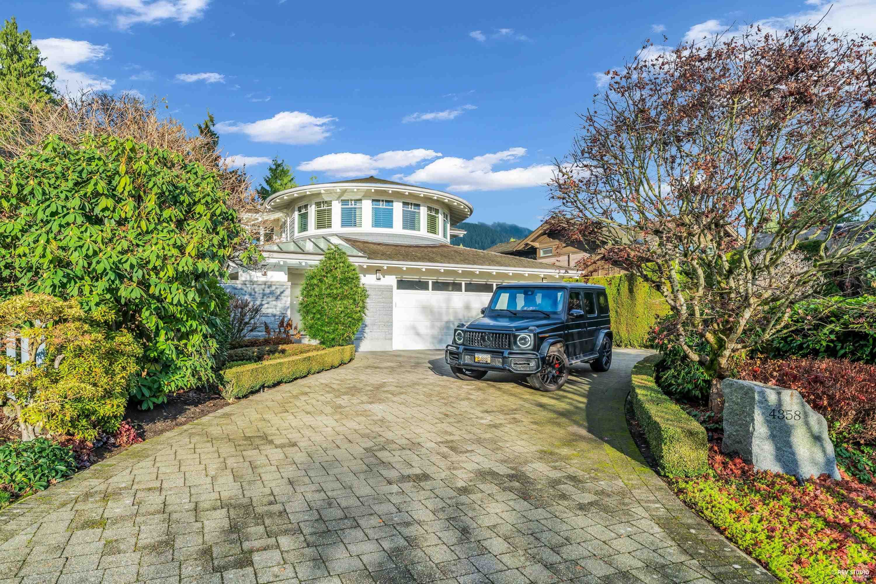 4358 Erwin Drive, West Vancouver