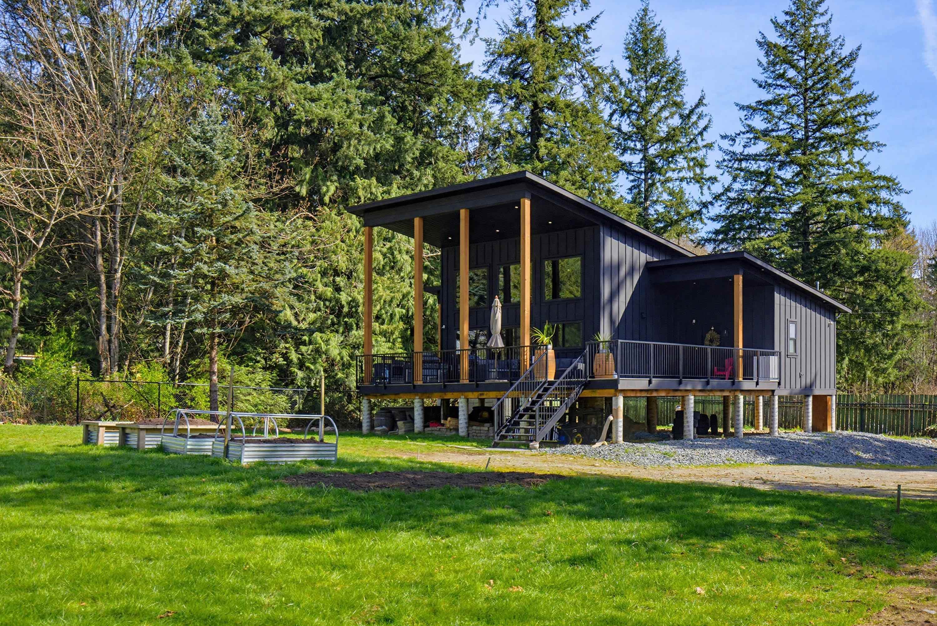 10377 North Deroche Road, Mission