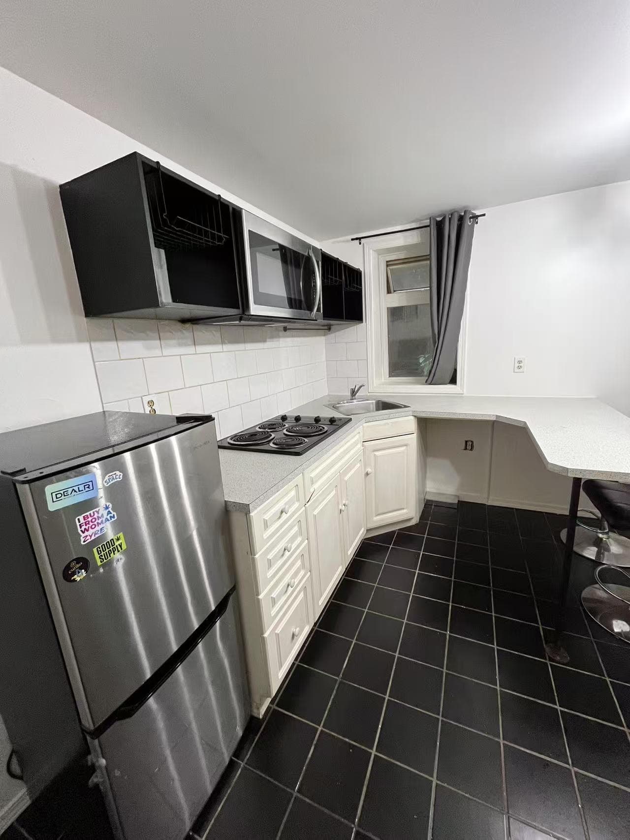6 - 1517 Comox Street, Vancouver, V6G 1P3 — photo 2