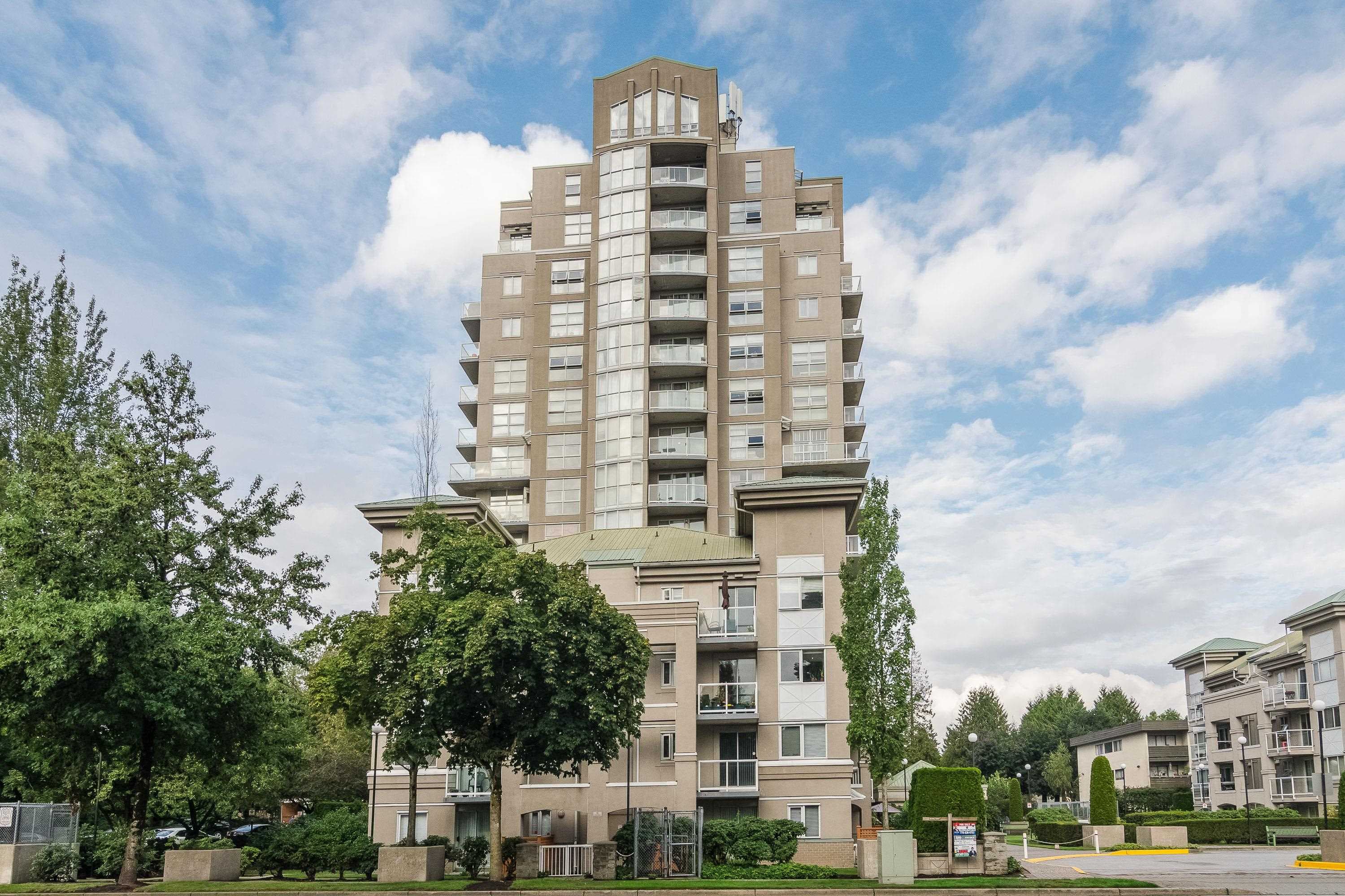 1301 - 10523 University Drive, Surrey