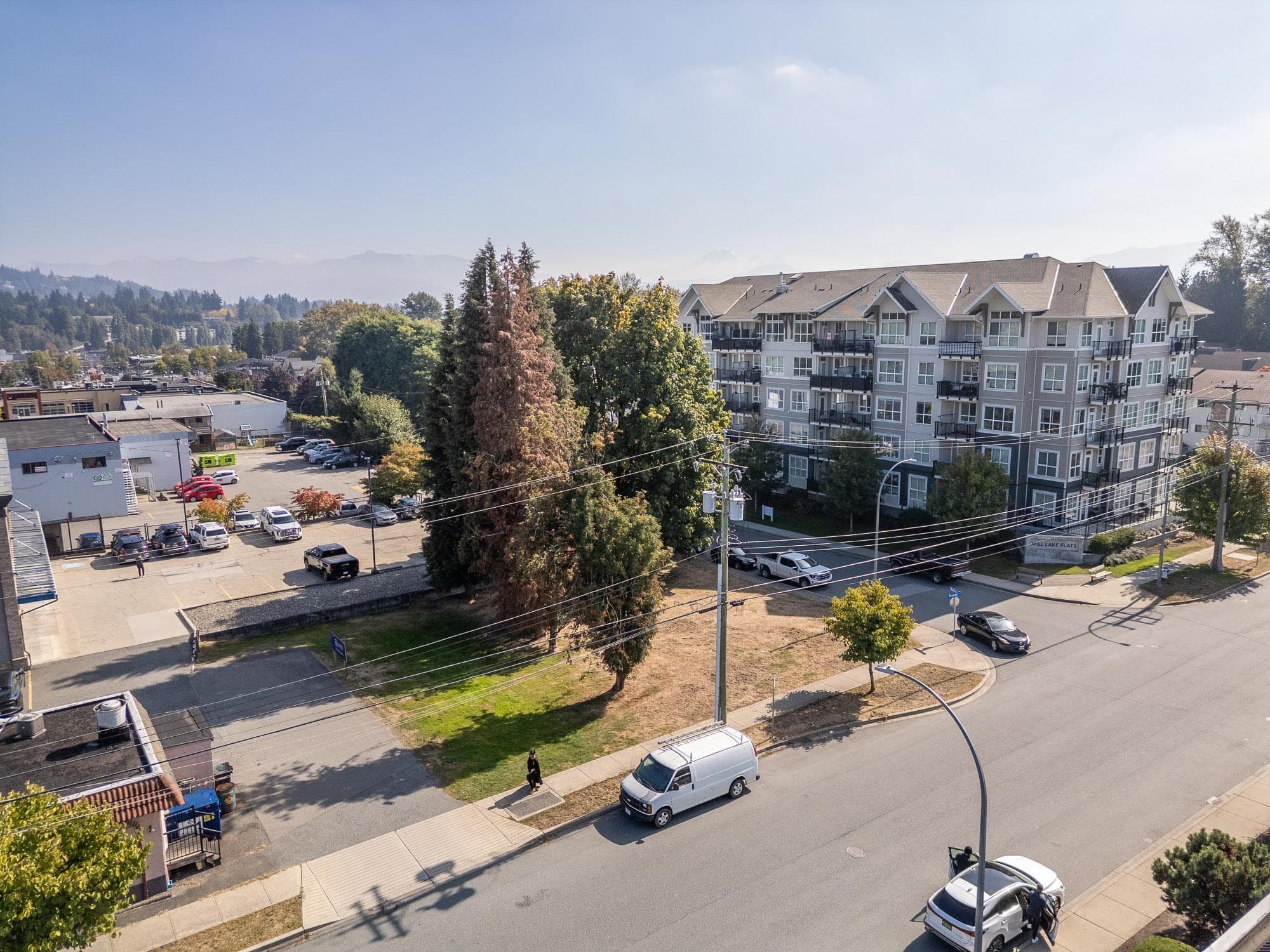 2604 E Bourquin Crescent, Abbotsford, V2S 1Y7 — photo 5