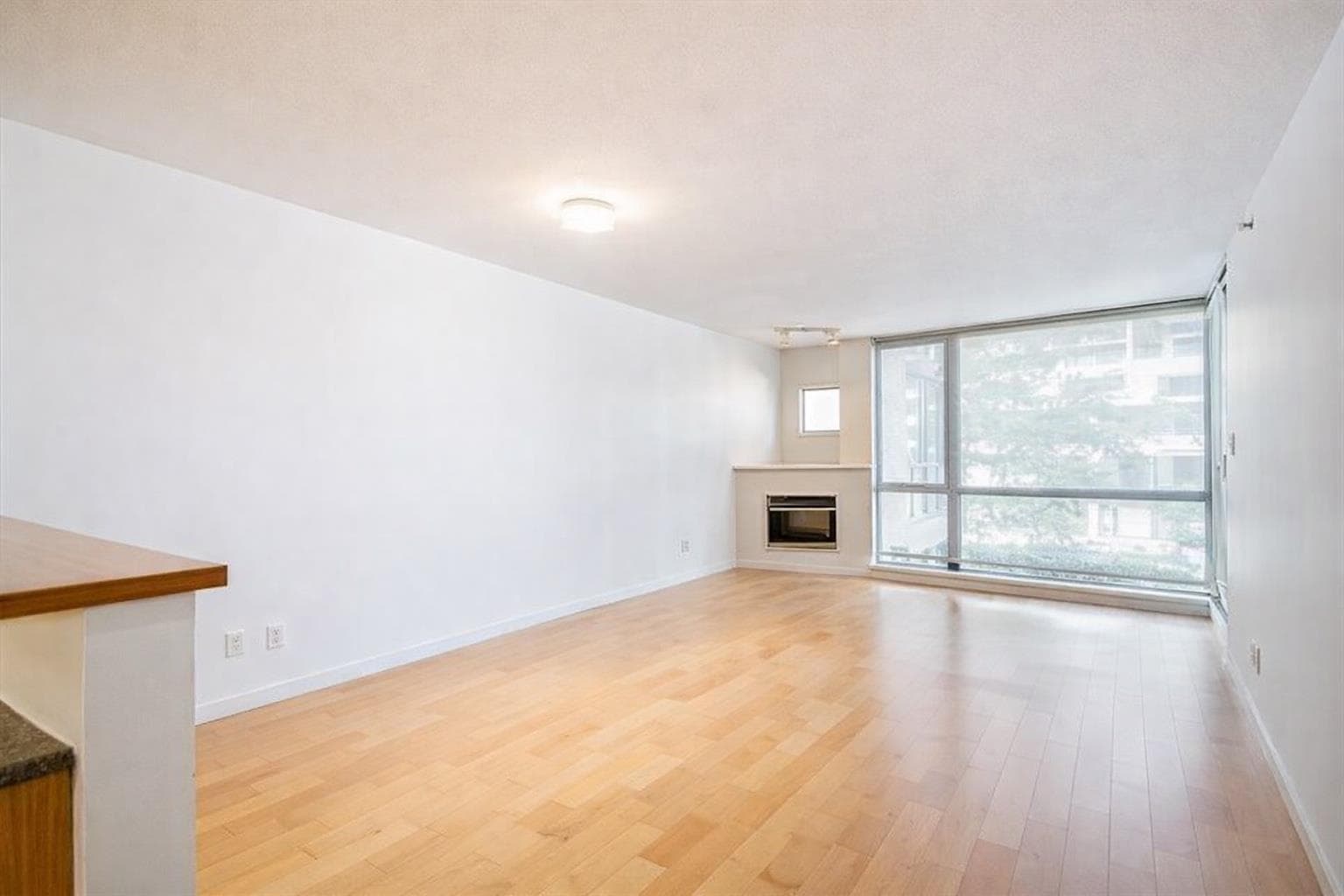 609 - 7831 Westminster Highway, Richmond, V6X 4J4 — photo 4