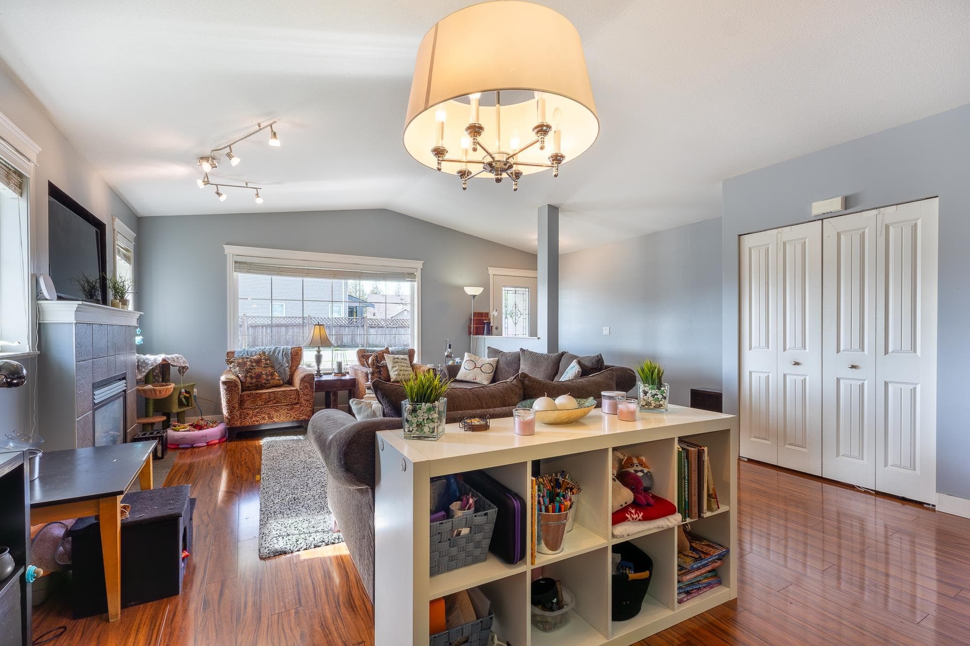 5708 Louise Way, Sechelt, V7Z 0N5 — photo 2