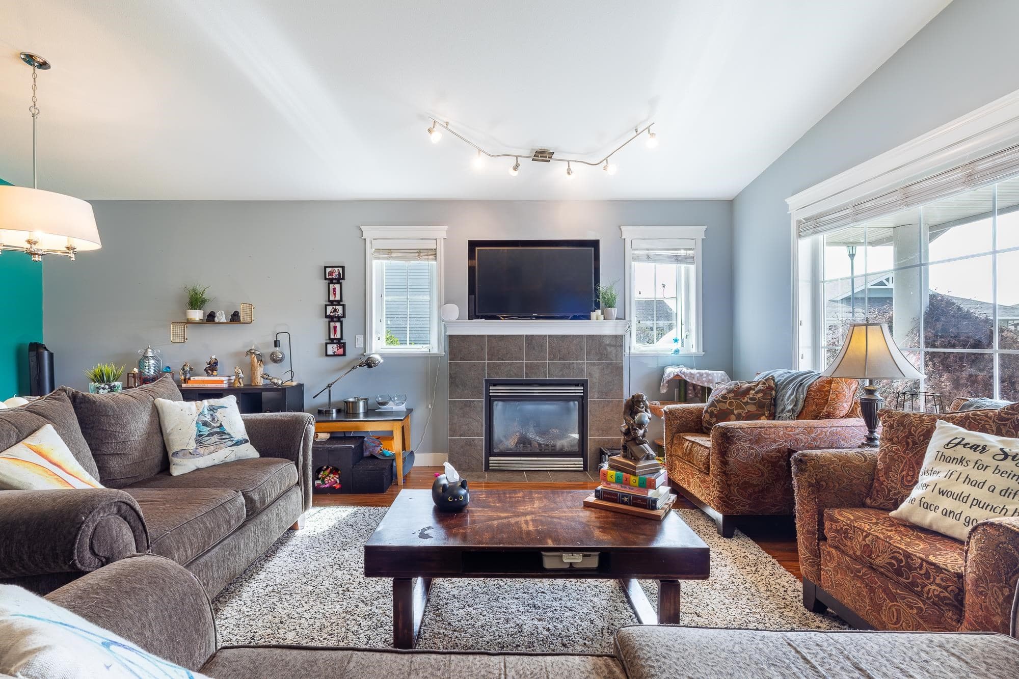 5708 Louise Way, Sechelt, V7Z 0N5 — photo 1