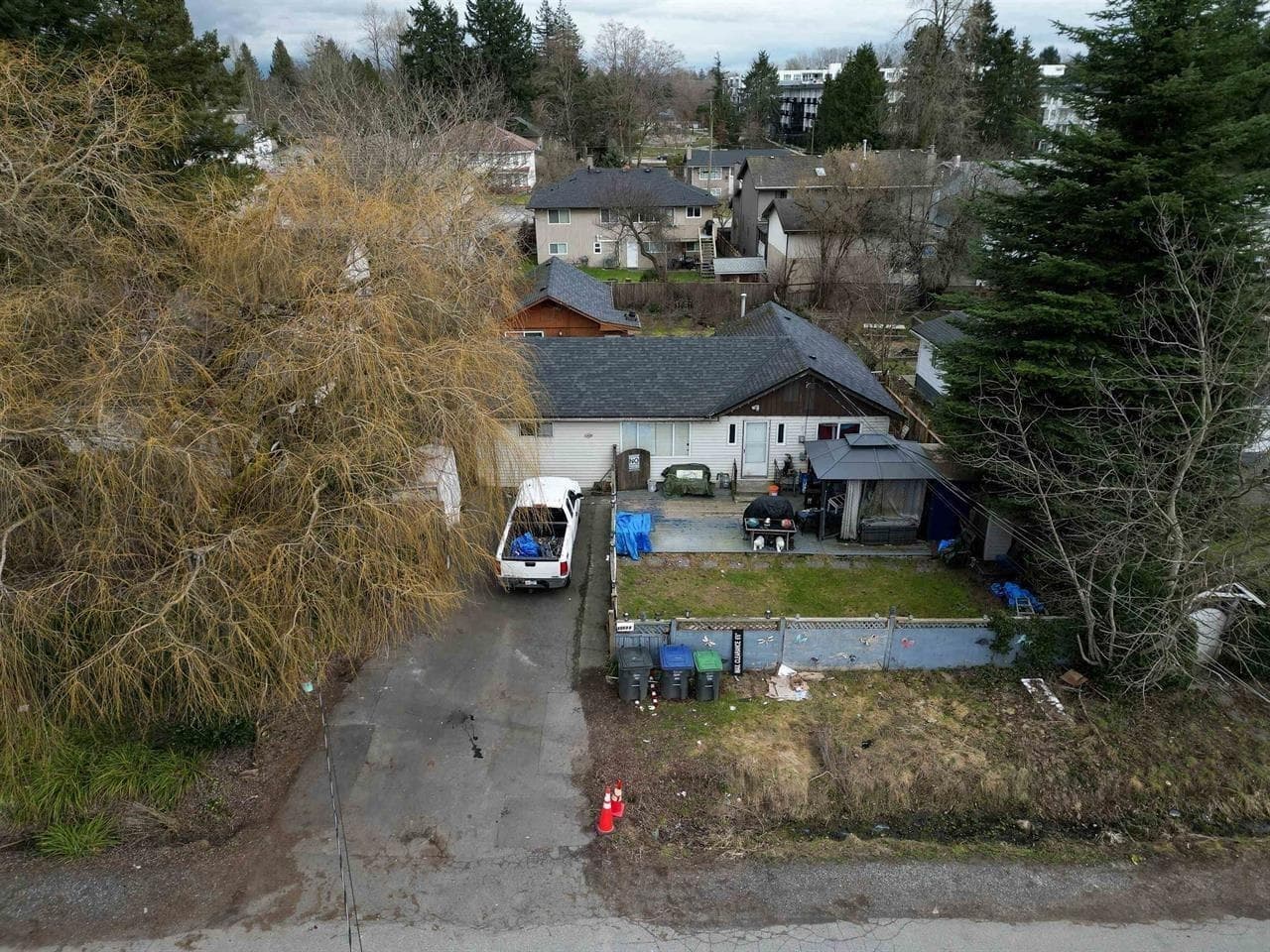 10630 138 Street, Surrey, V3T 4K5 — photo 1