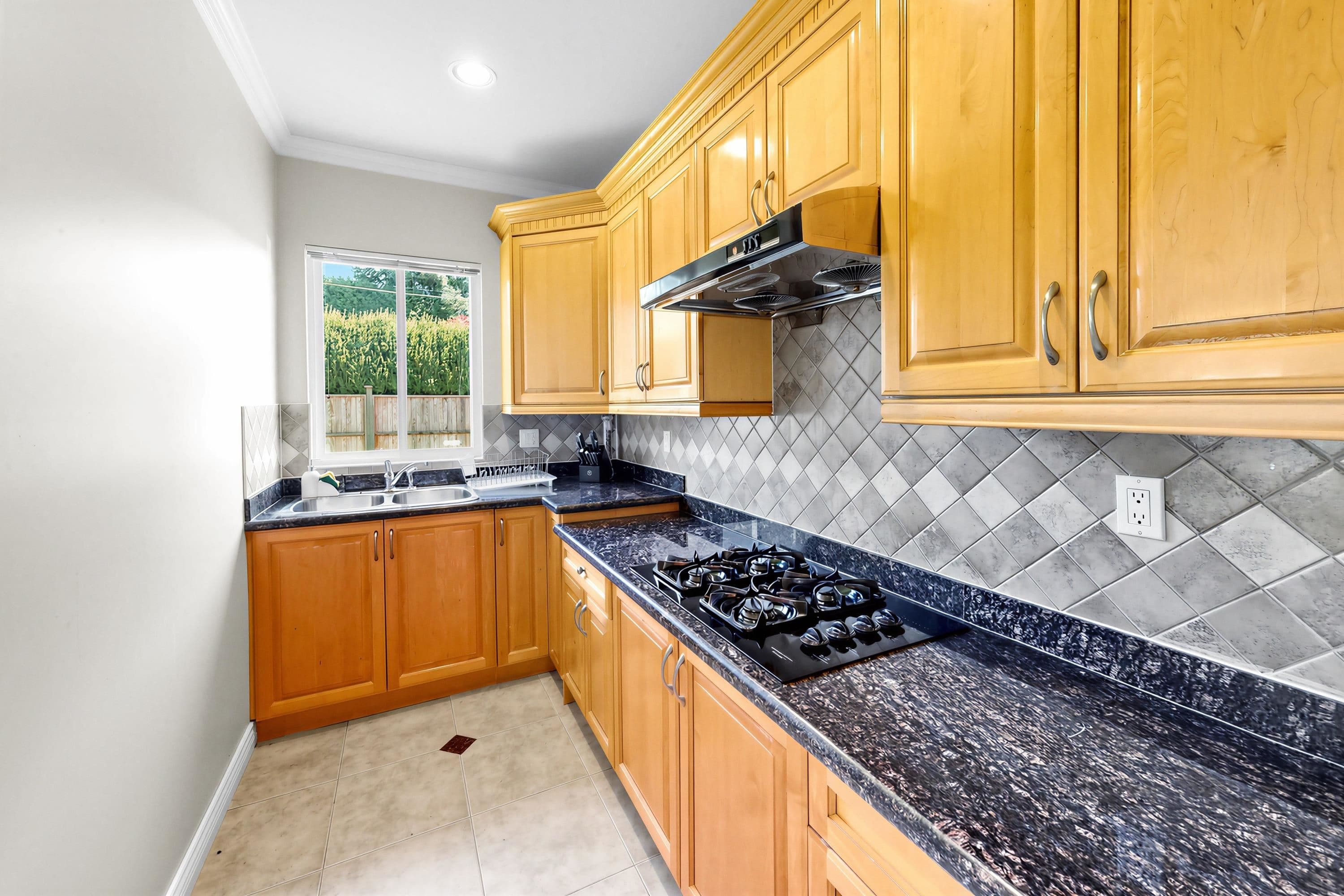 9140 Pinewell Crescent, Richmond, V7A 2C6 — photo 5